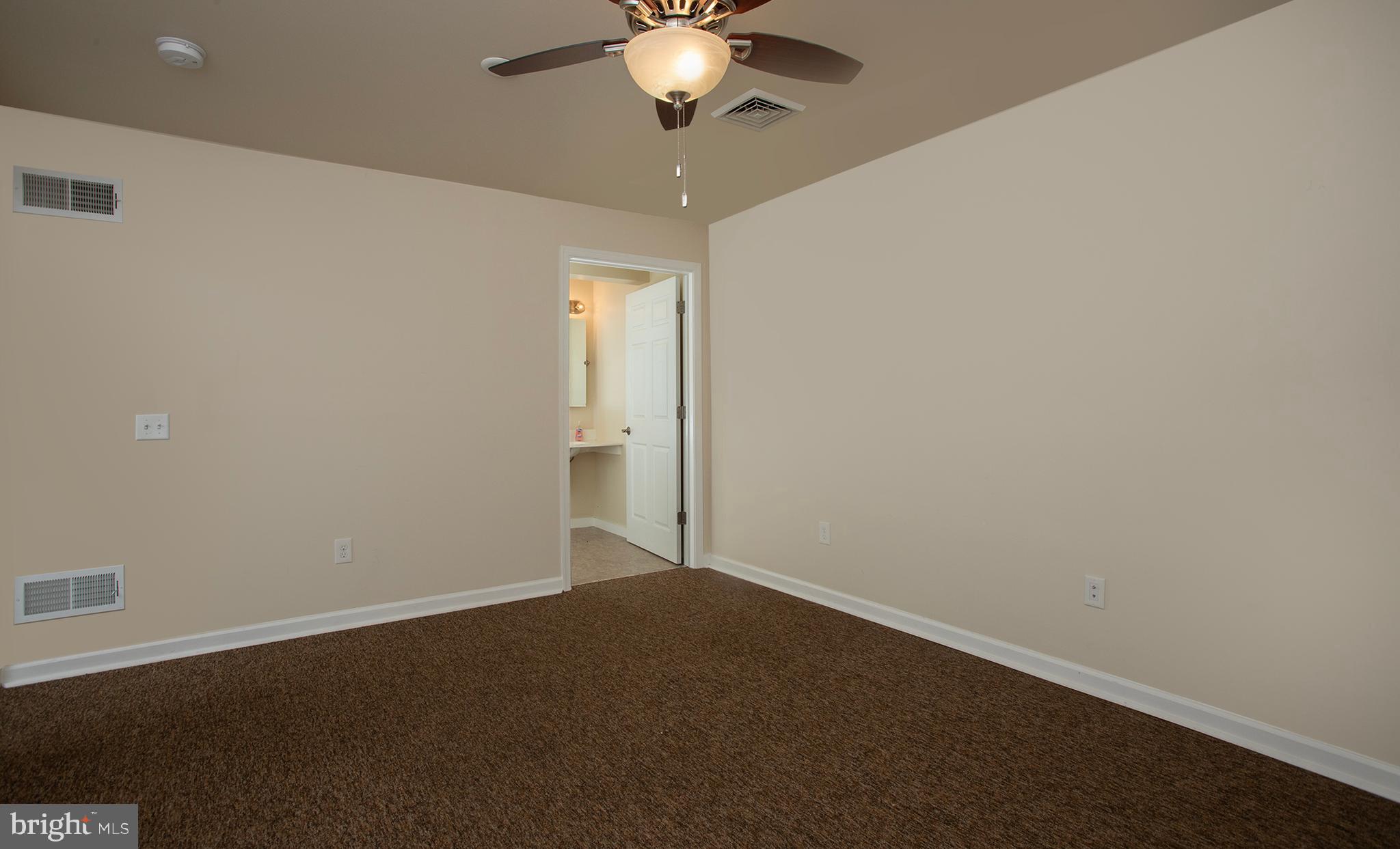 CHAMBERS KNOLL - Residential