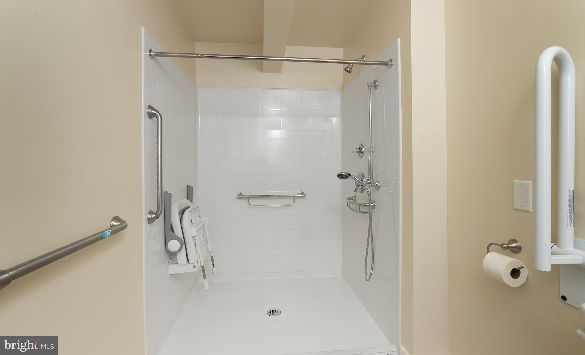 CHAMBERS KNOLL - Residential