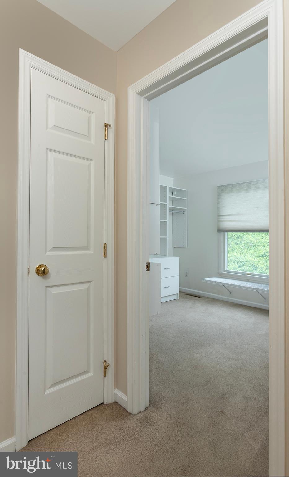 CHAMBERS KNOLL - Residential