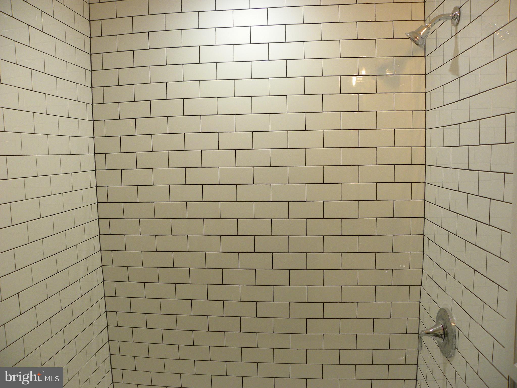 ROSEMONT PARK - Residential Lease