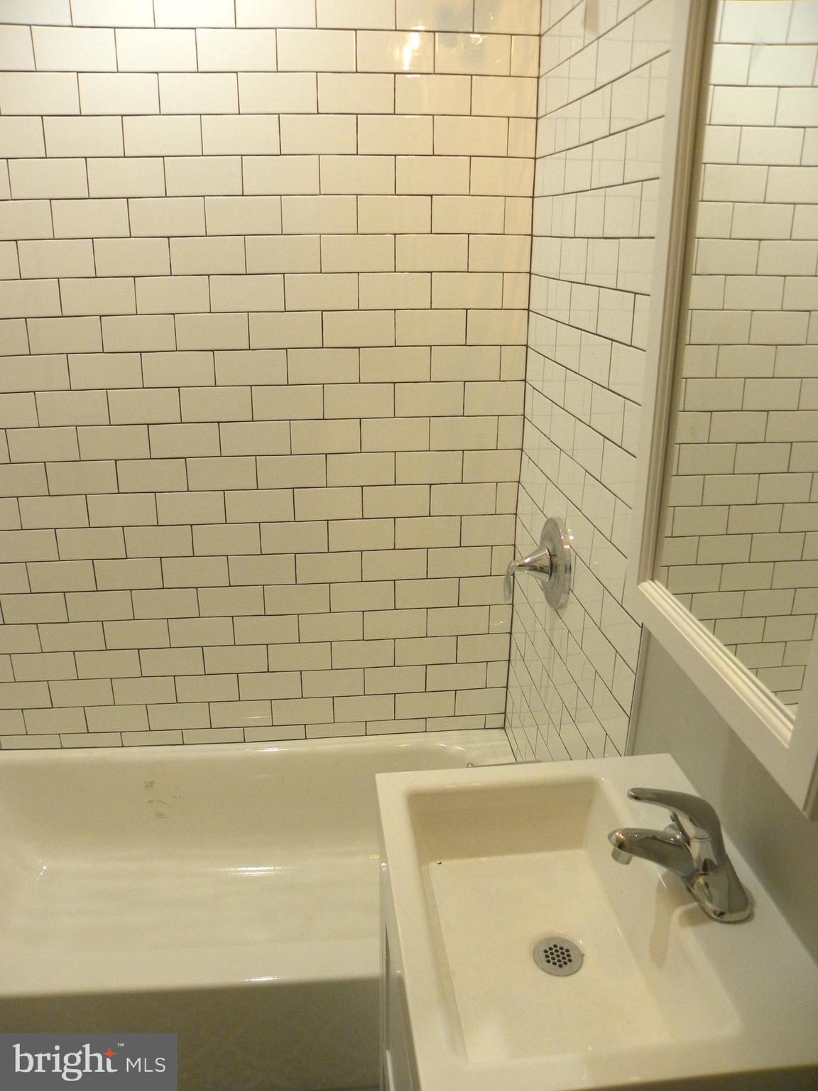 ROSEMONT PARK - Residential Lease