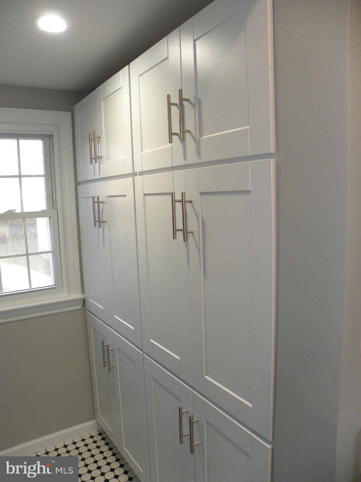 ROSEMONT PARK - Residential Lease