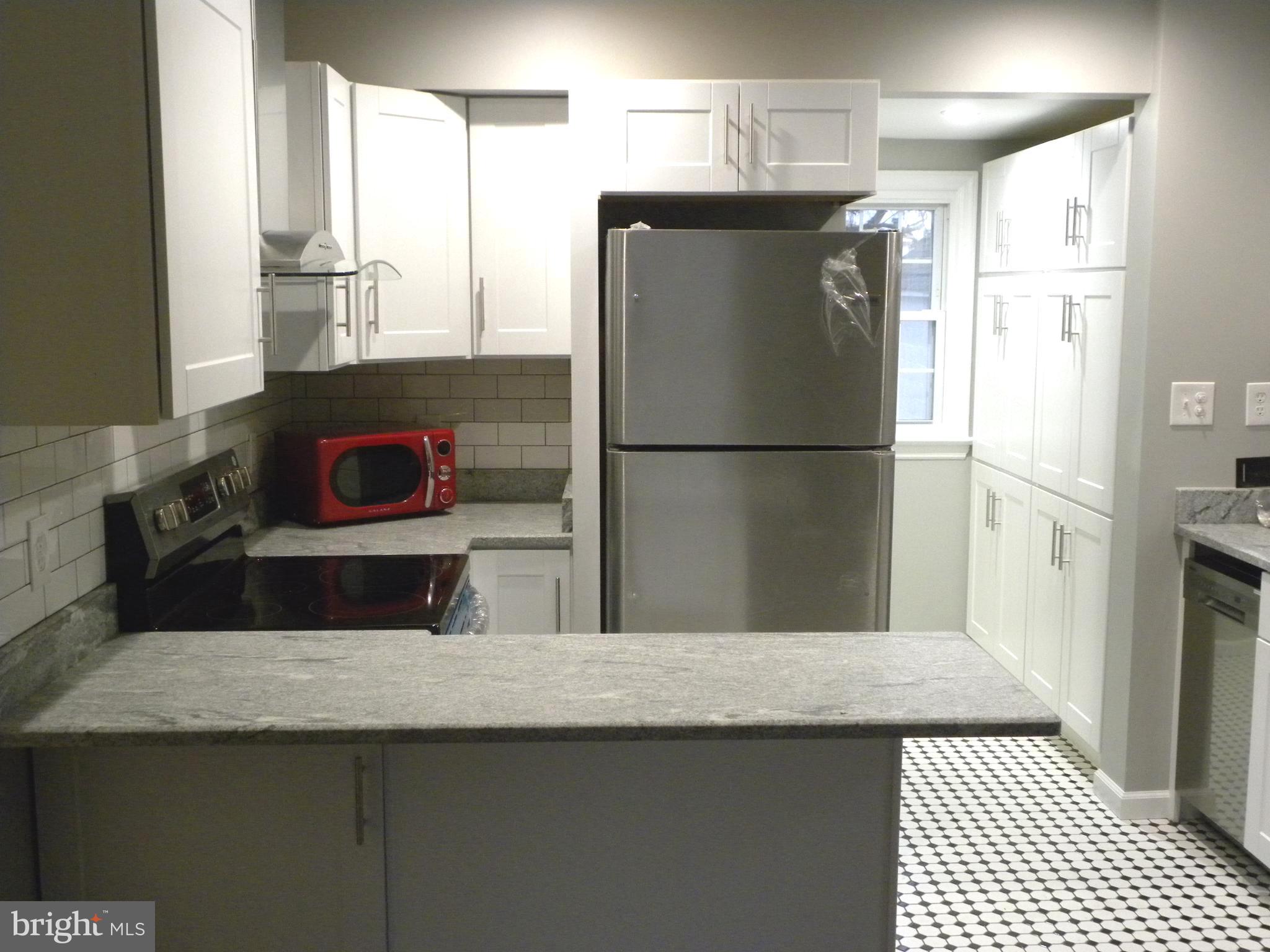 ROSEMONT PARK - Residential Lease