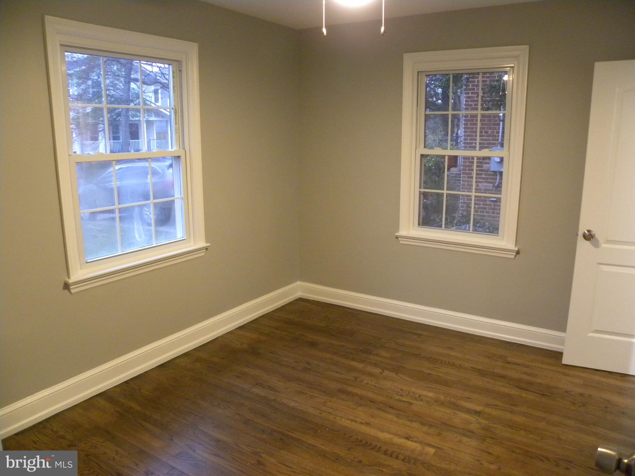 ROSEMONT PARK - Residential Lease