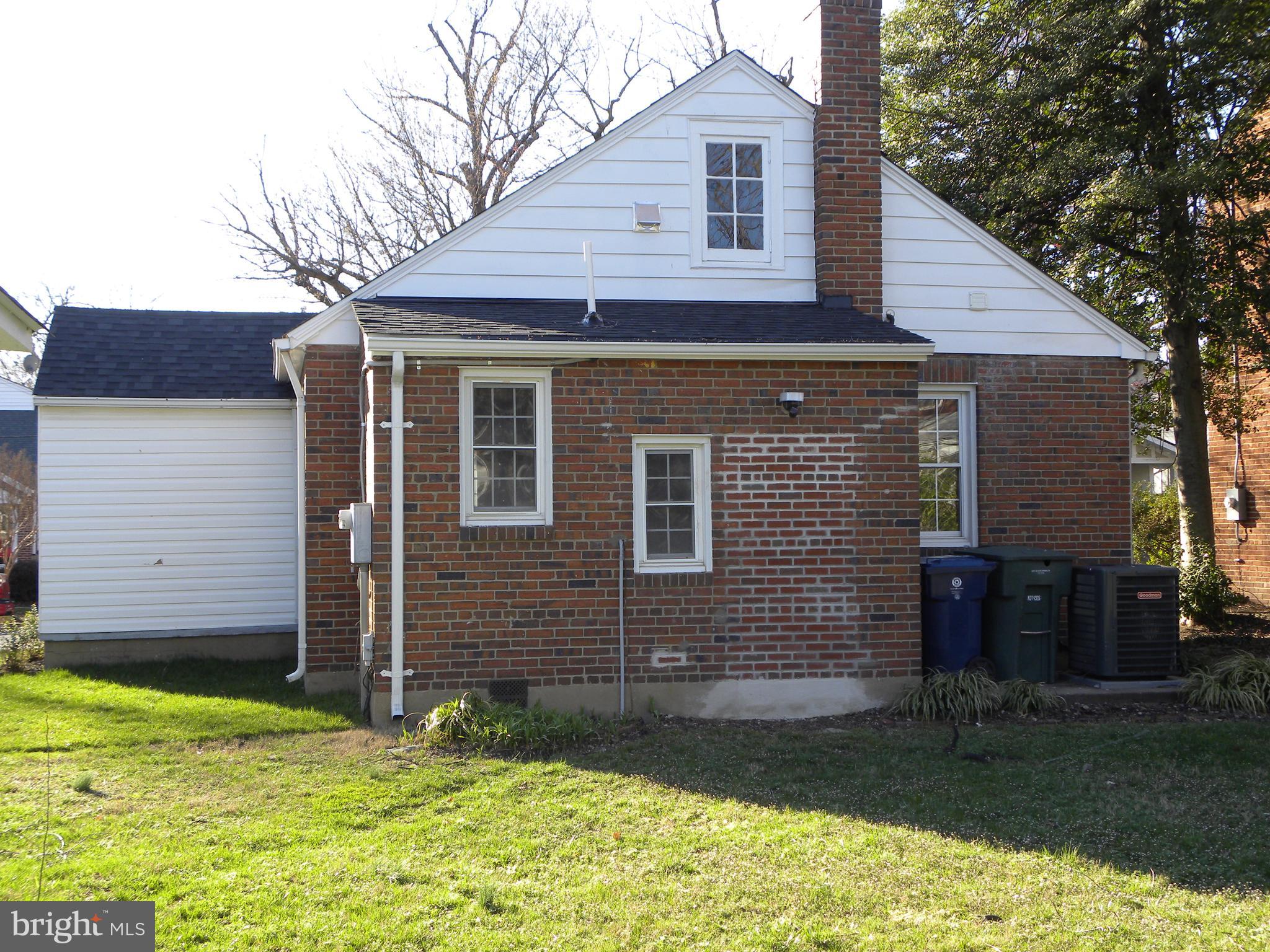 ROSEMONT PARK - Residential Lease