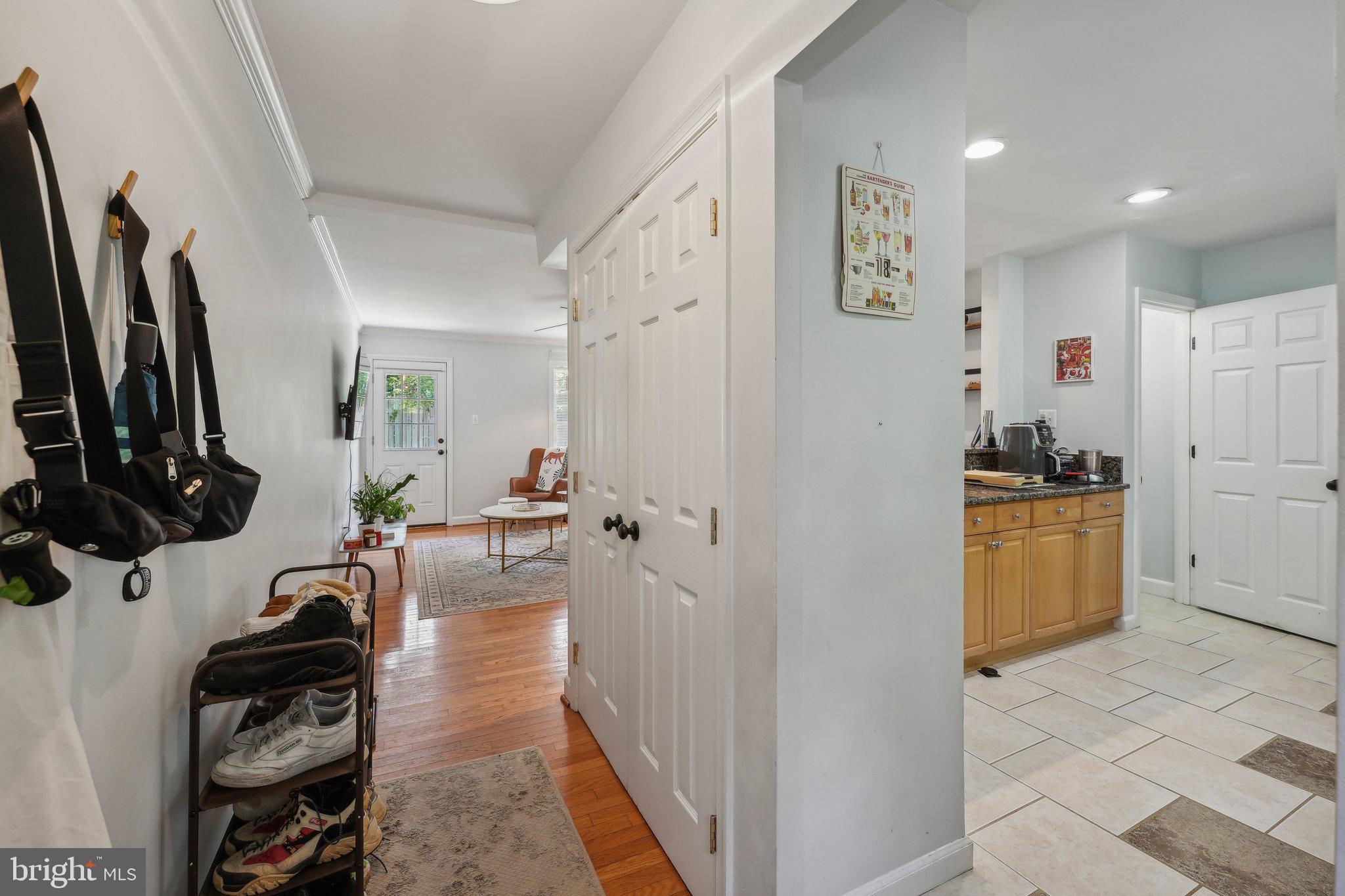 WARWICK VILLAGE - Residential Lease