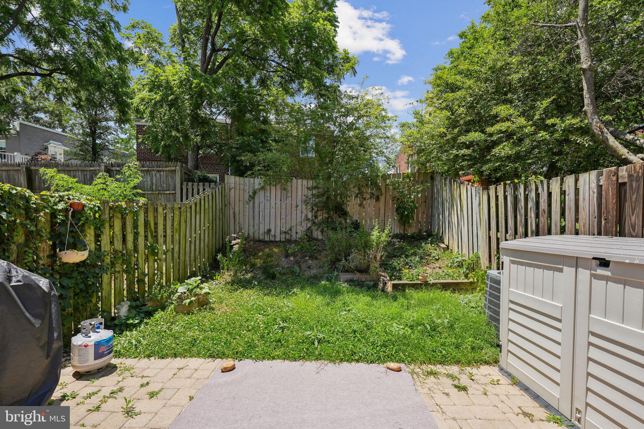 WARWICK VILLAGE - Residential Lease