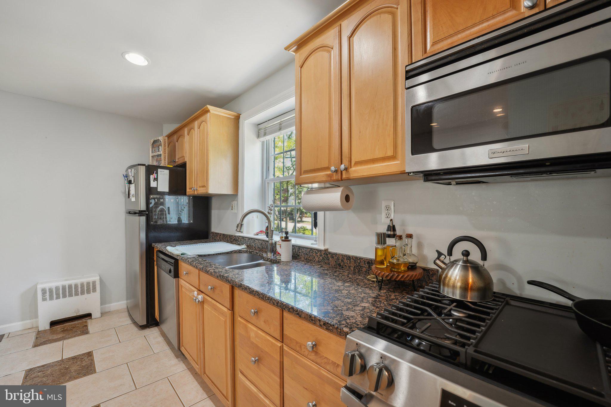 WARWICK VILLAGE - Residential Lease