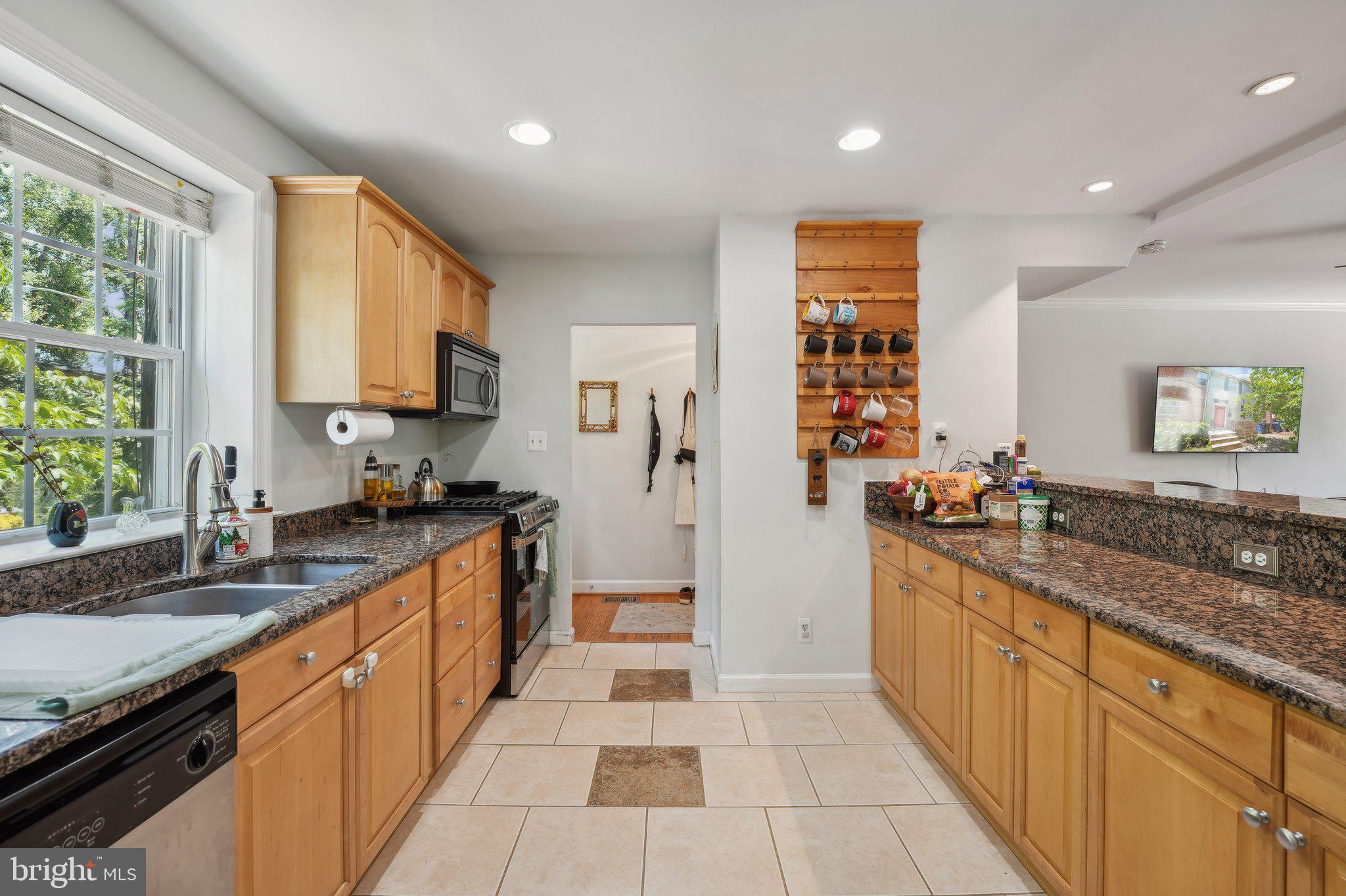 WARWICK VILLAGE - Residential Lease