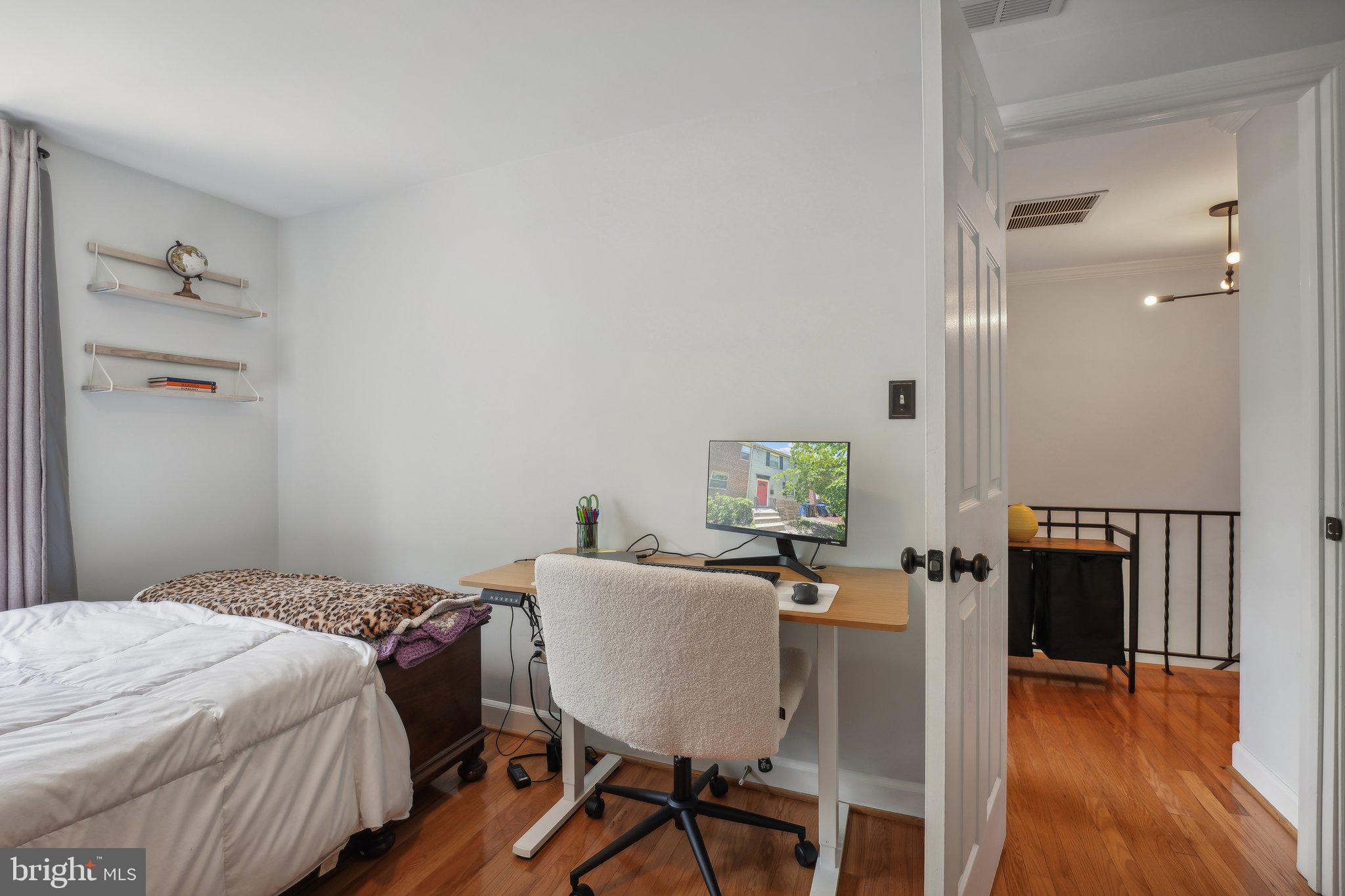 WARWICK VILLAGE - Residential Lease