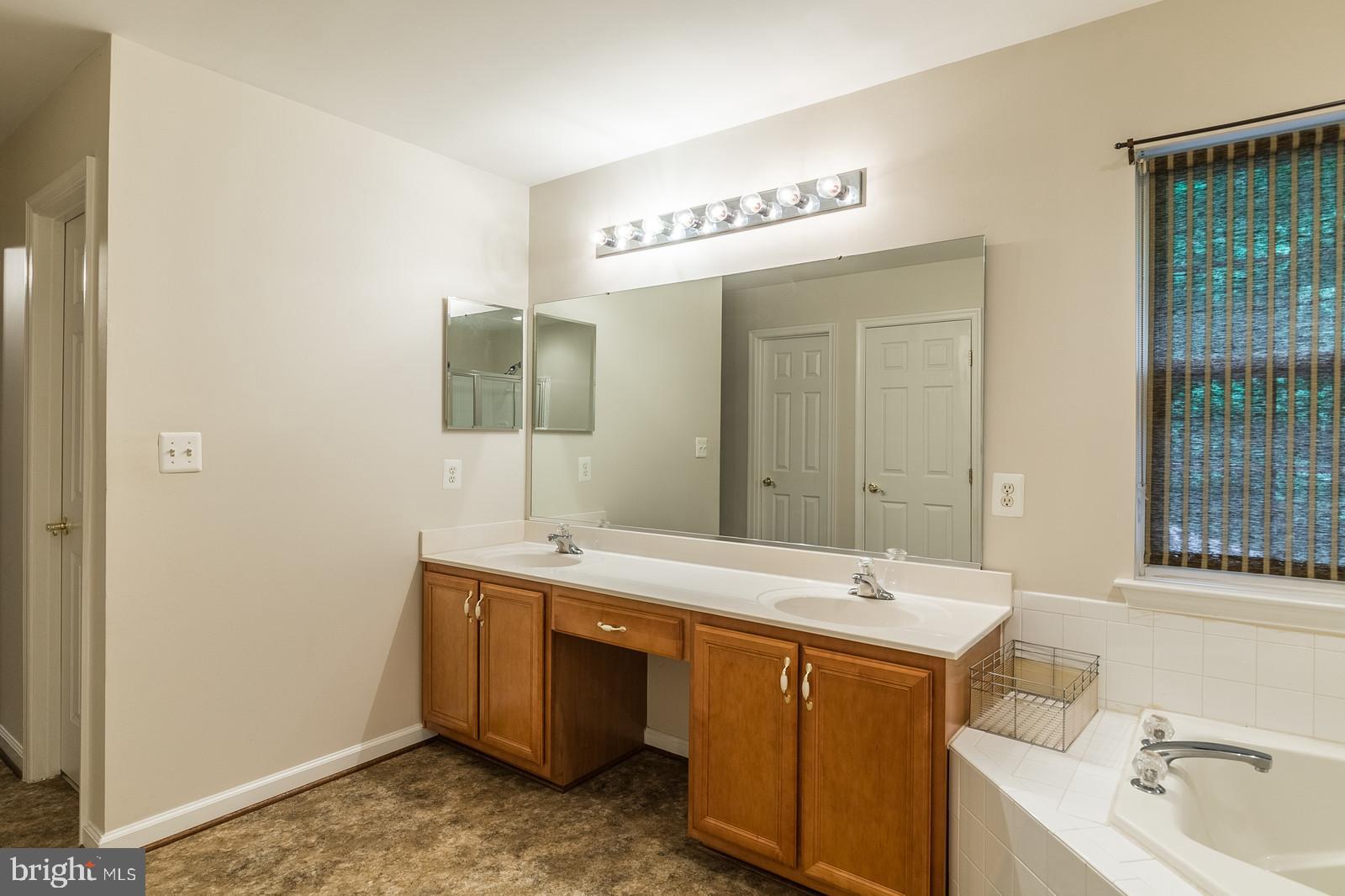 MELWOOD SPRINGS - Residential