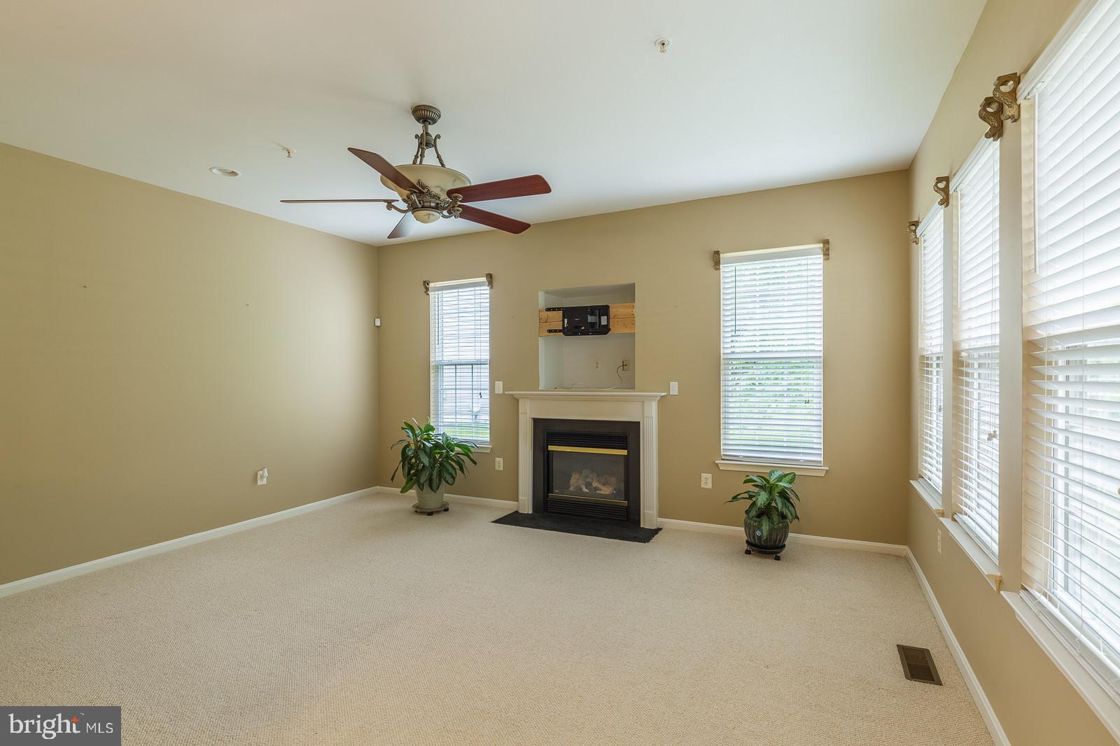 MELWOOD SPRINGS - Residential