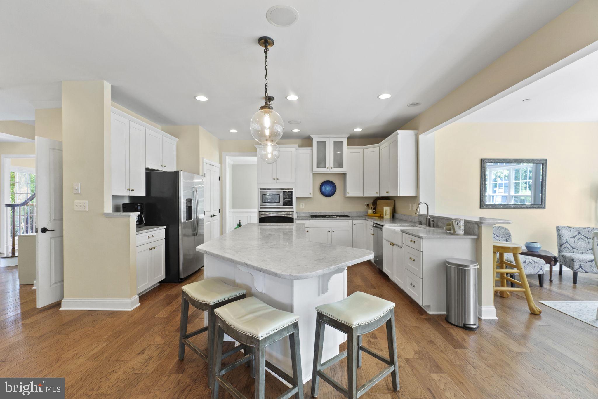 SHORE ACRES - Residential