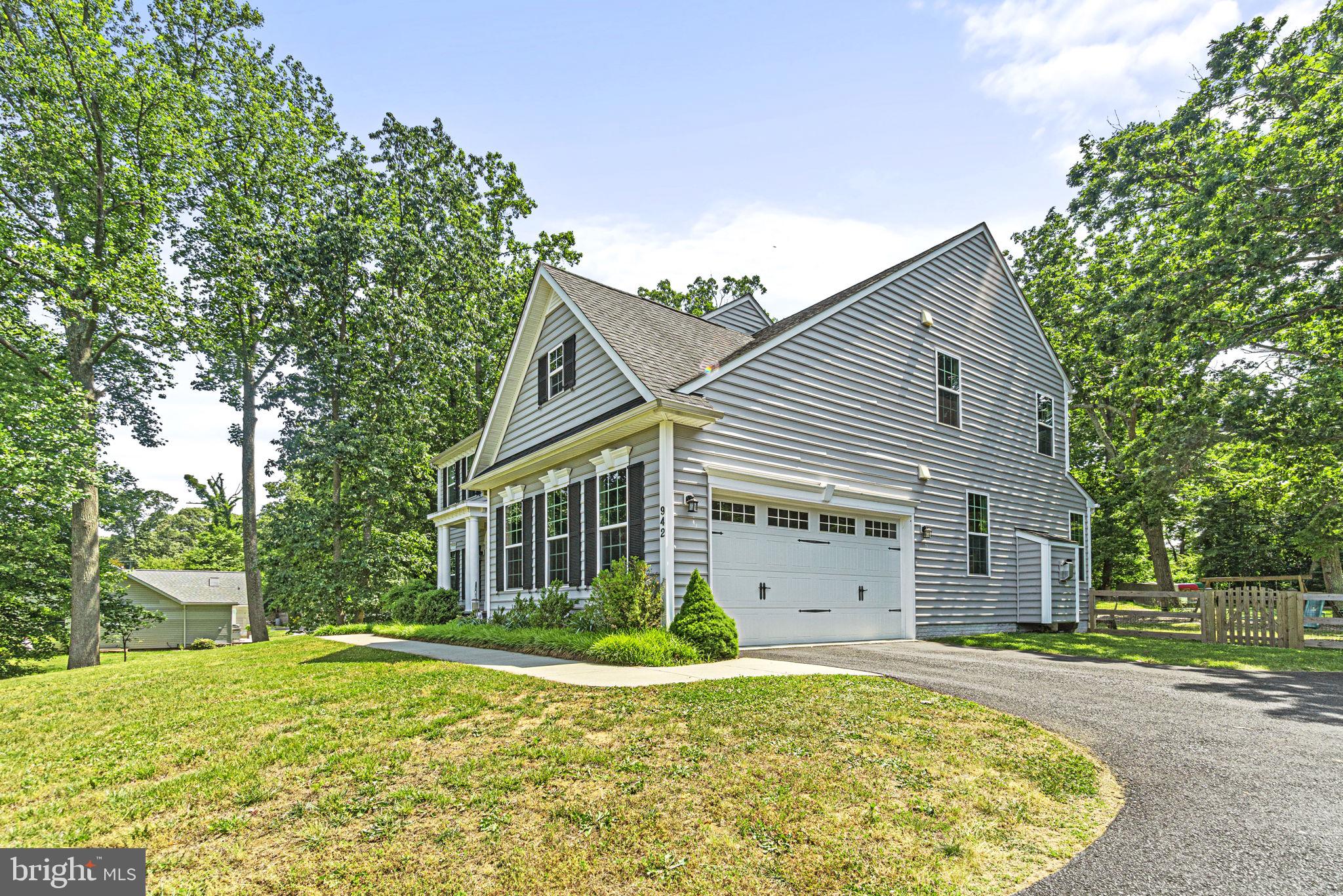 SHORE ACRES - Residential