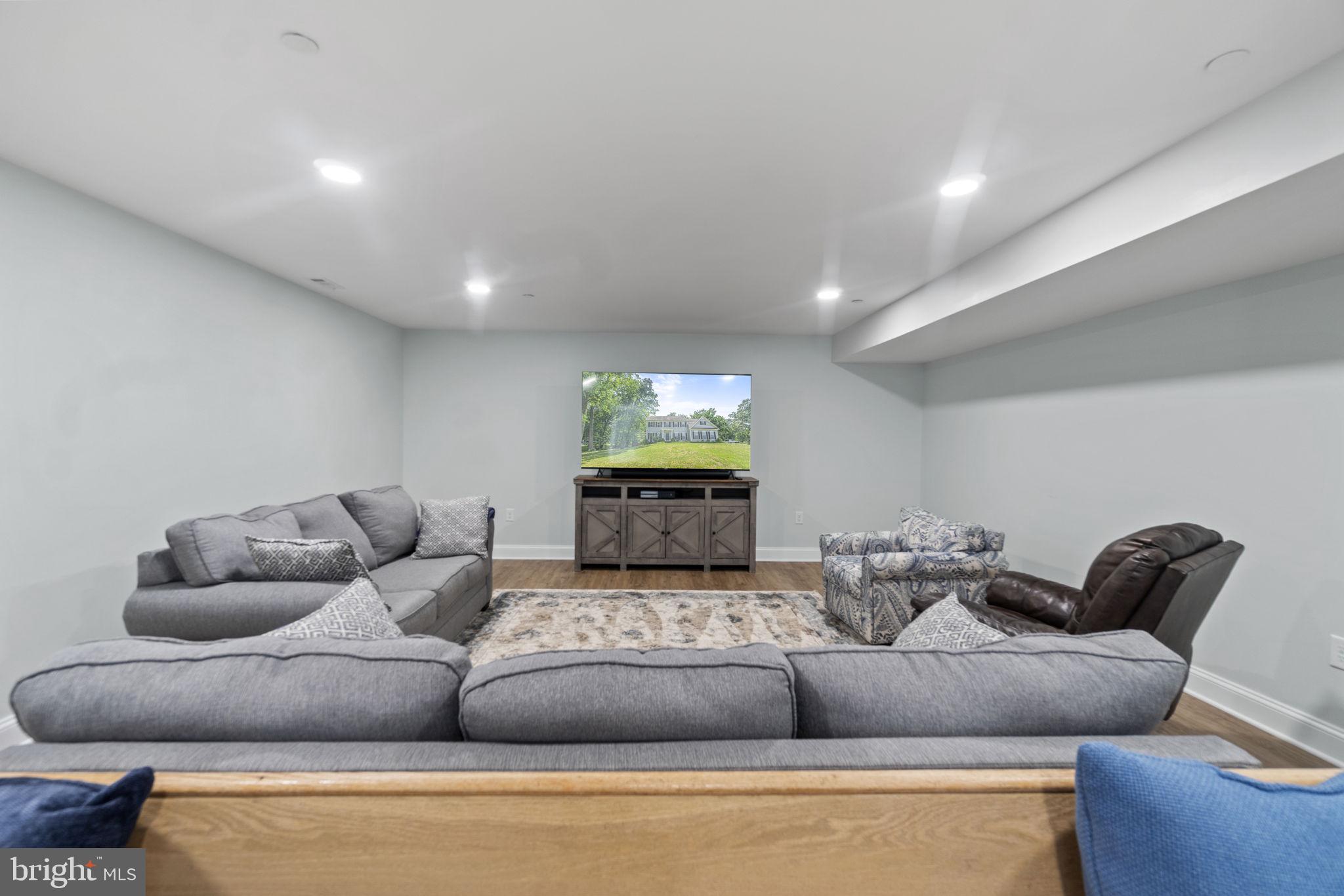 SHORE ACRES - Residential