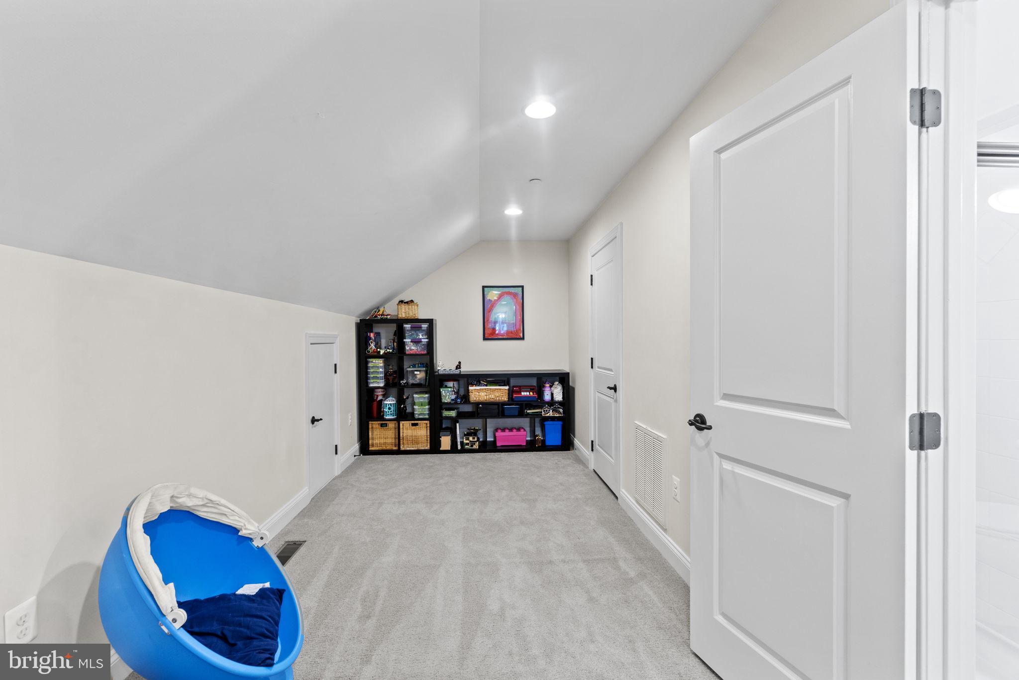 SHORE ACRES - Residential