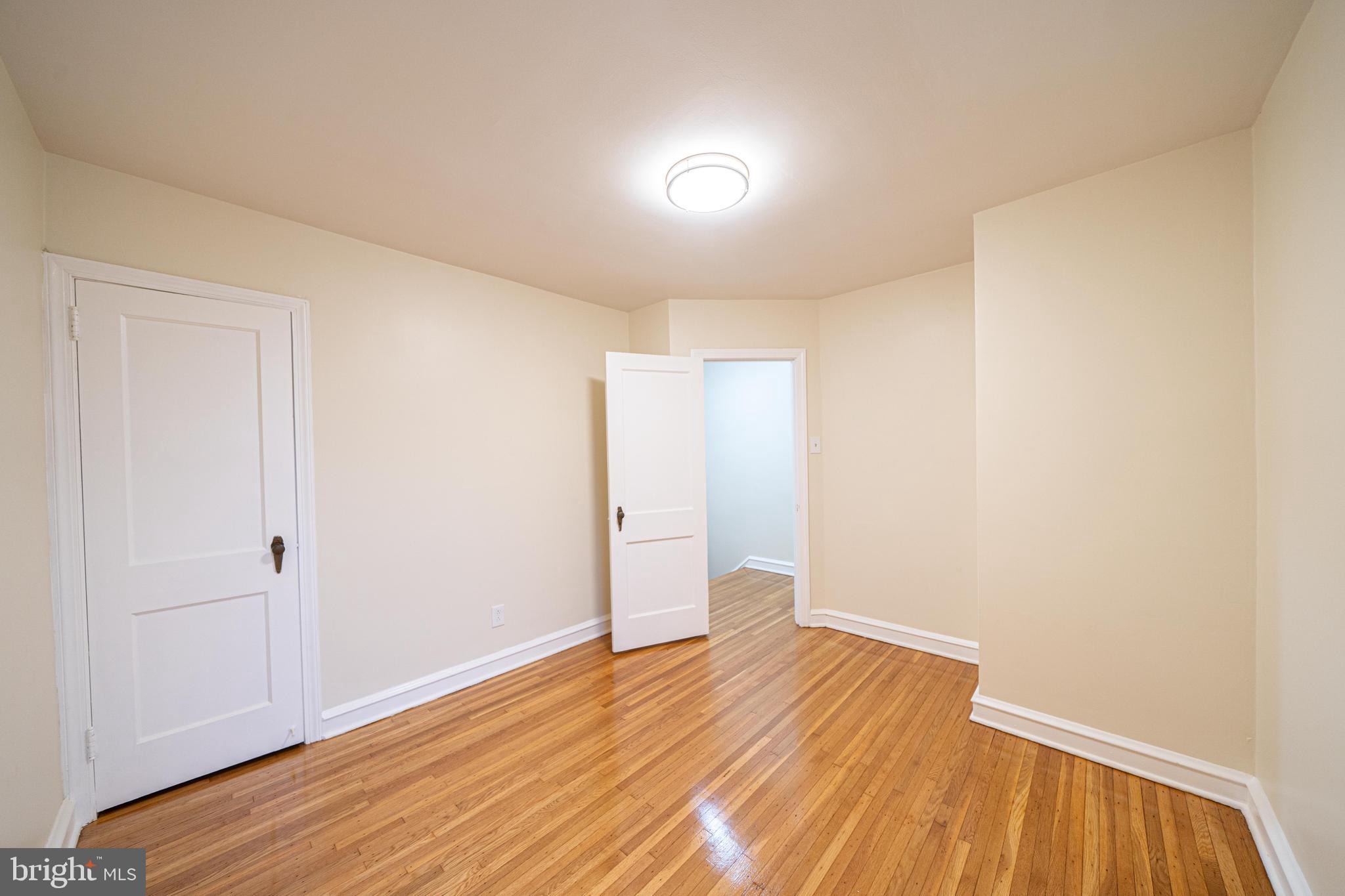 LAWNCREST - Residential