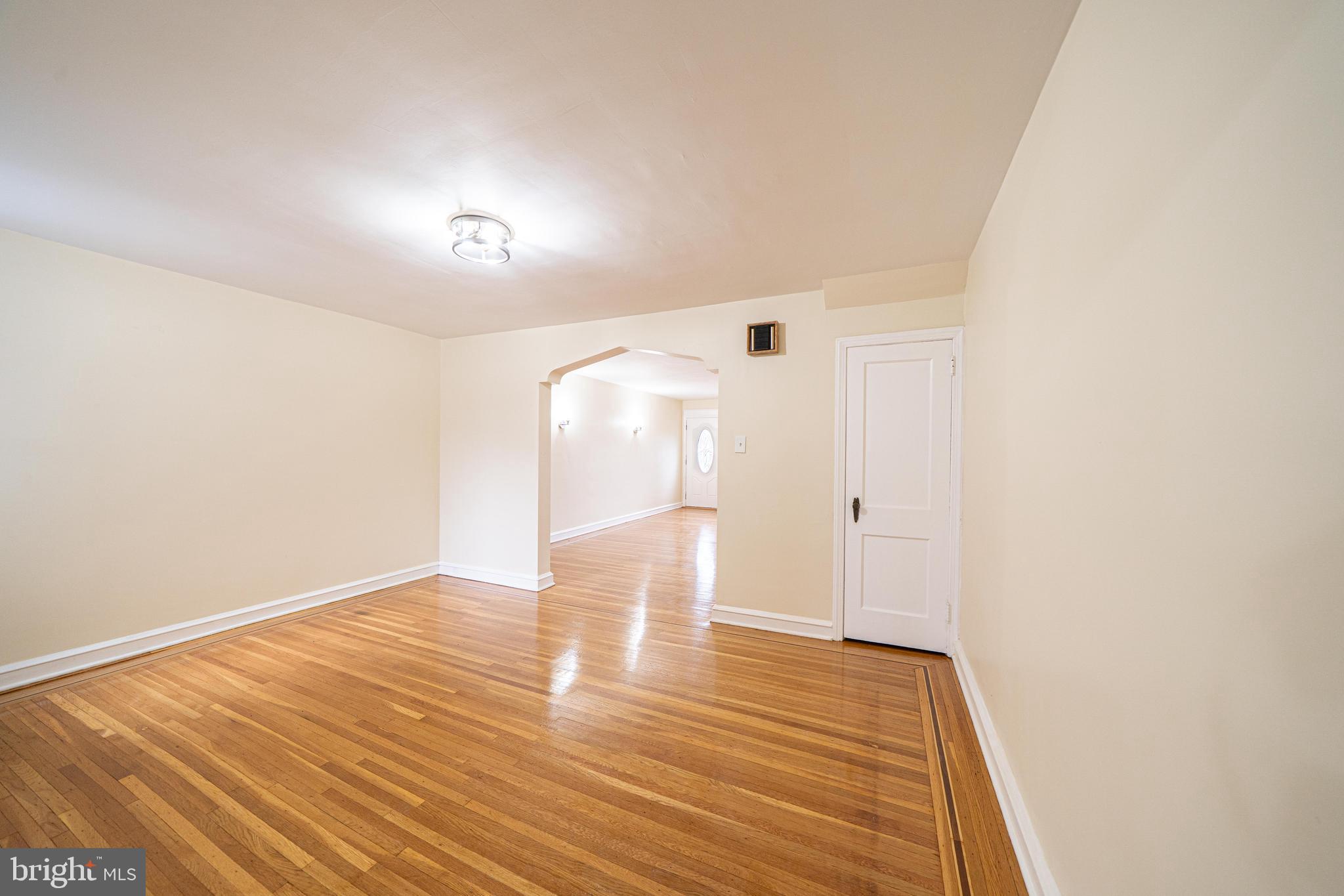 LAWNCREST - Residential