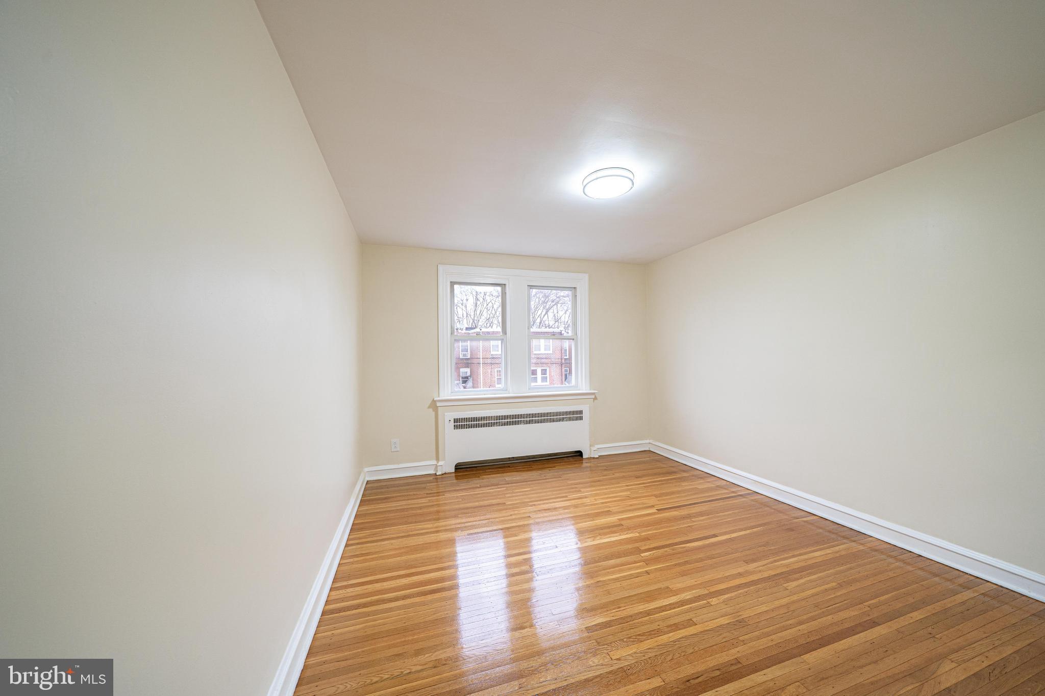 LAWNCREST - Residential