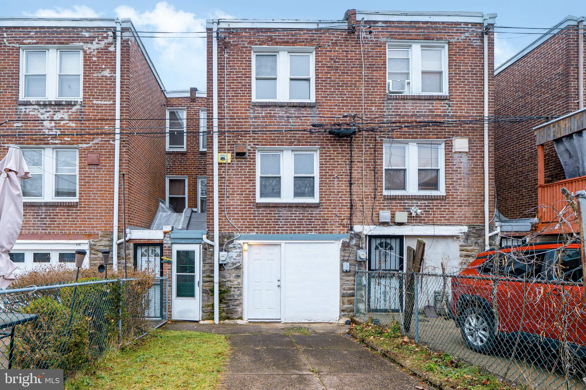 LAWNCREST - Residential