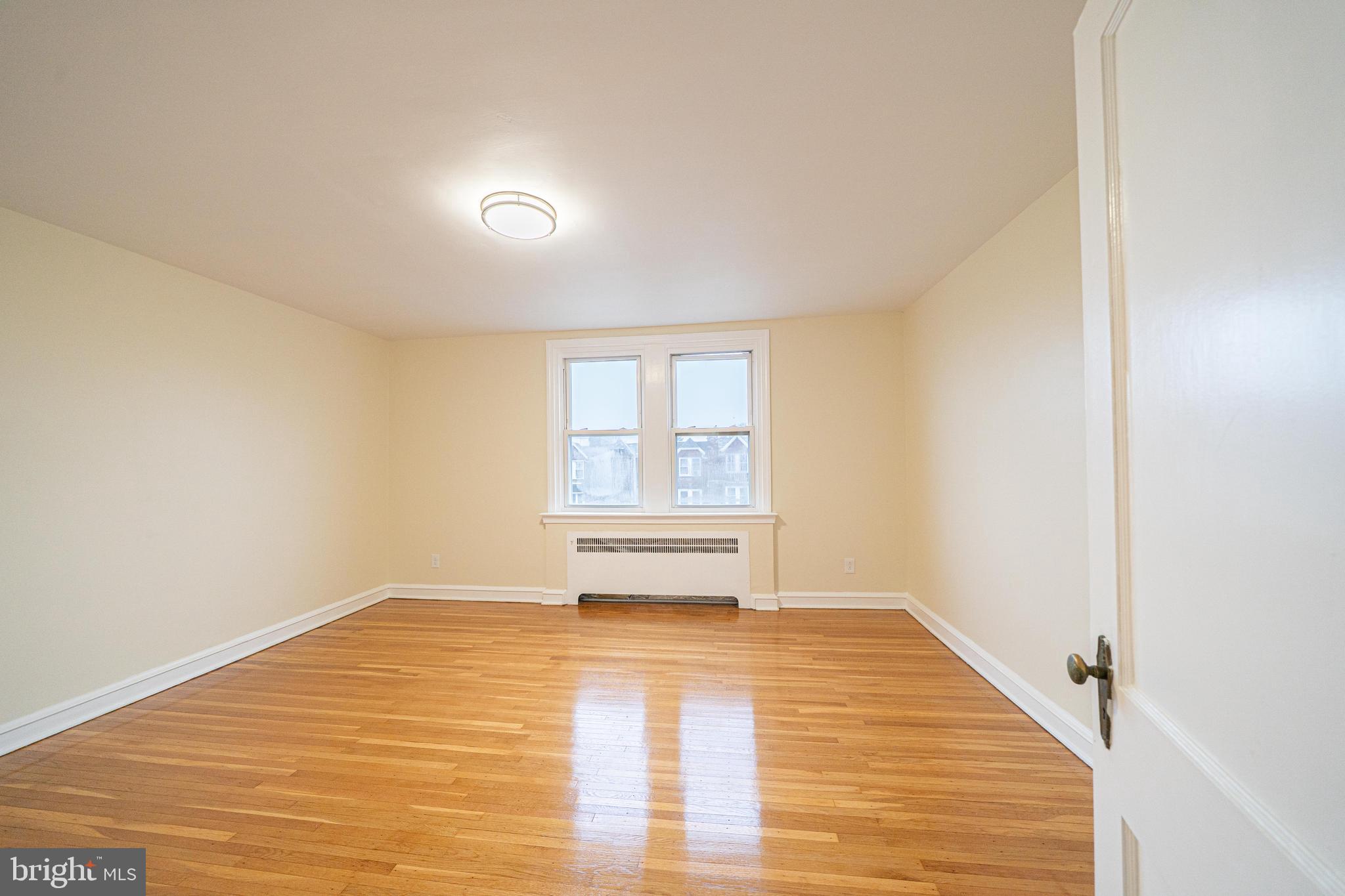 LAWNCREST - Residential