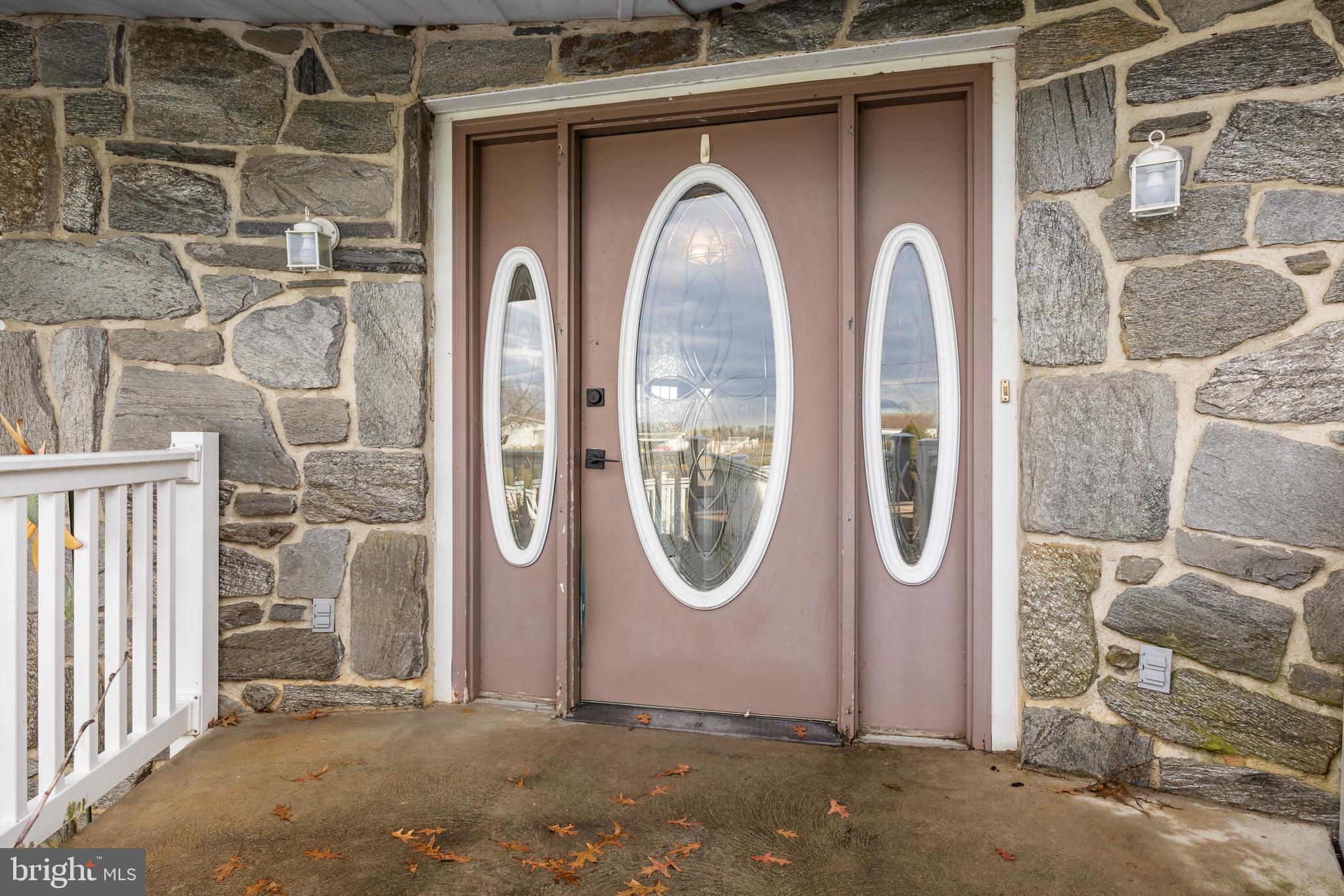 51 ARNEYS MOUNT ROAD