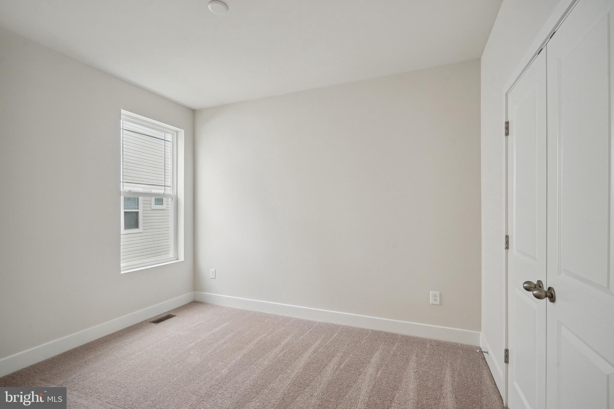 ST. CHARLES - Residential