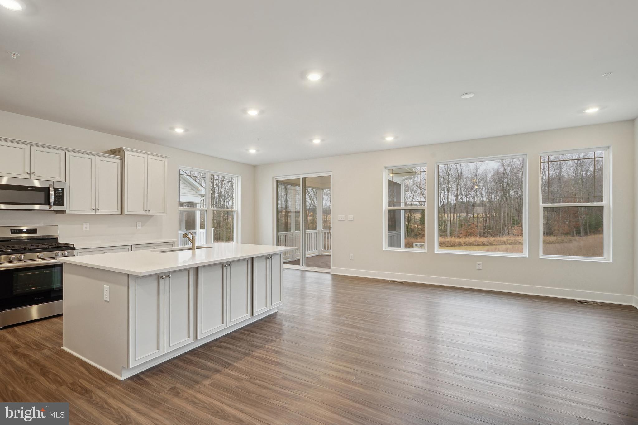 ST. CHARLES - Residential