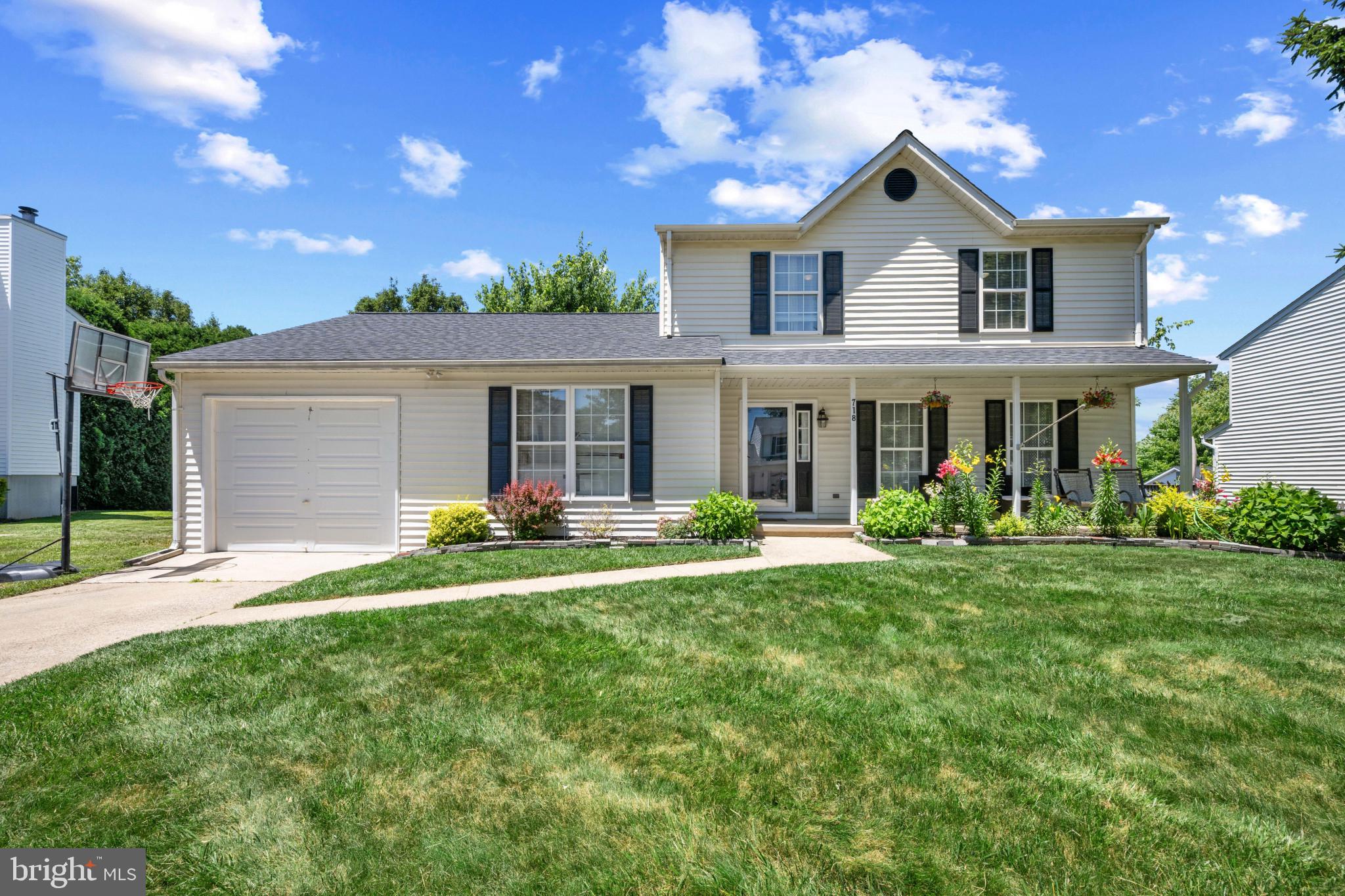 718 SPOTTERS COURT