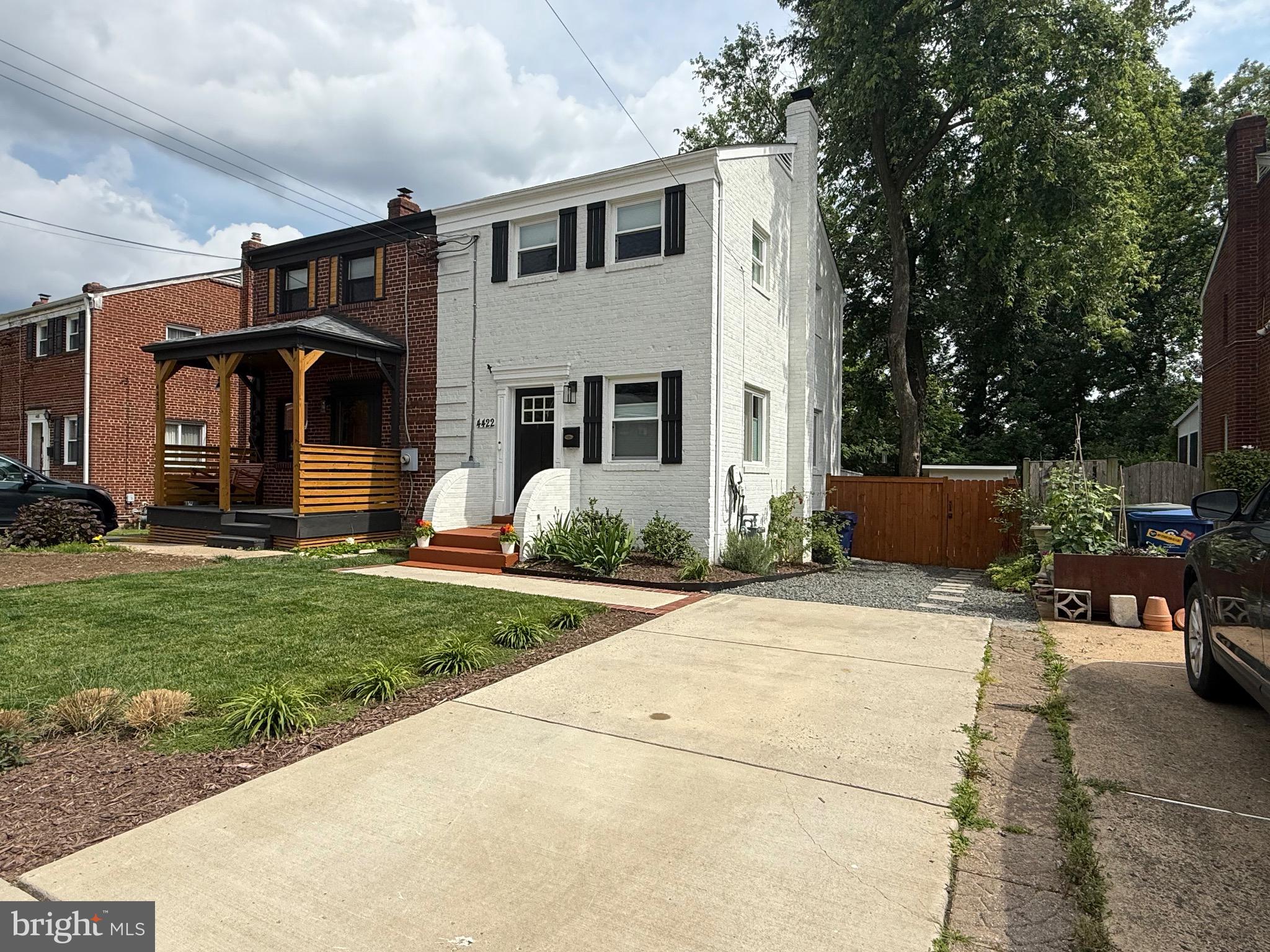 WAKEFIELD - Residential