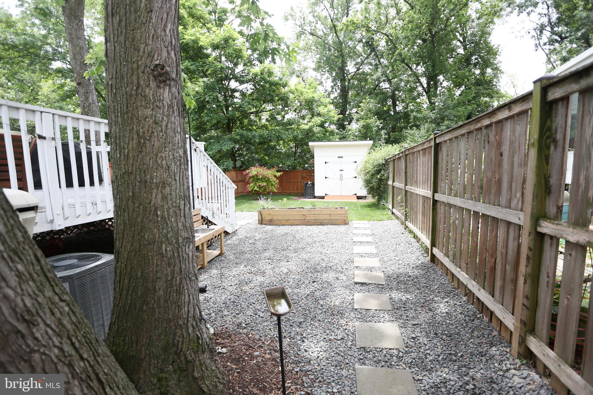 WAKEFIELD - Residential