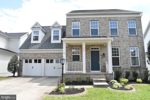 Homes For Rent - 1310 Walker Drive<br/> FREDERICKSBURG, VA 22401