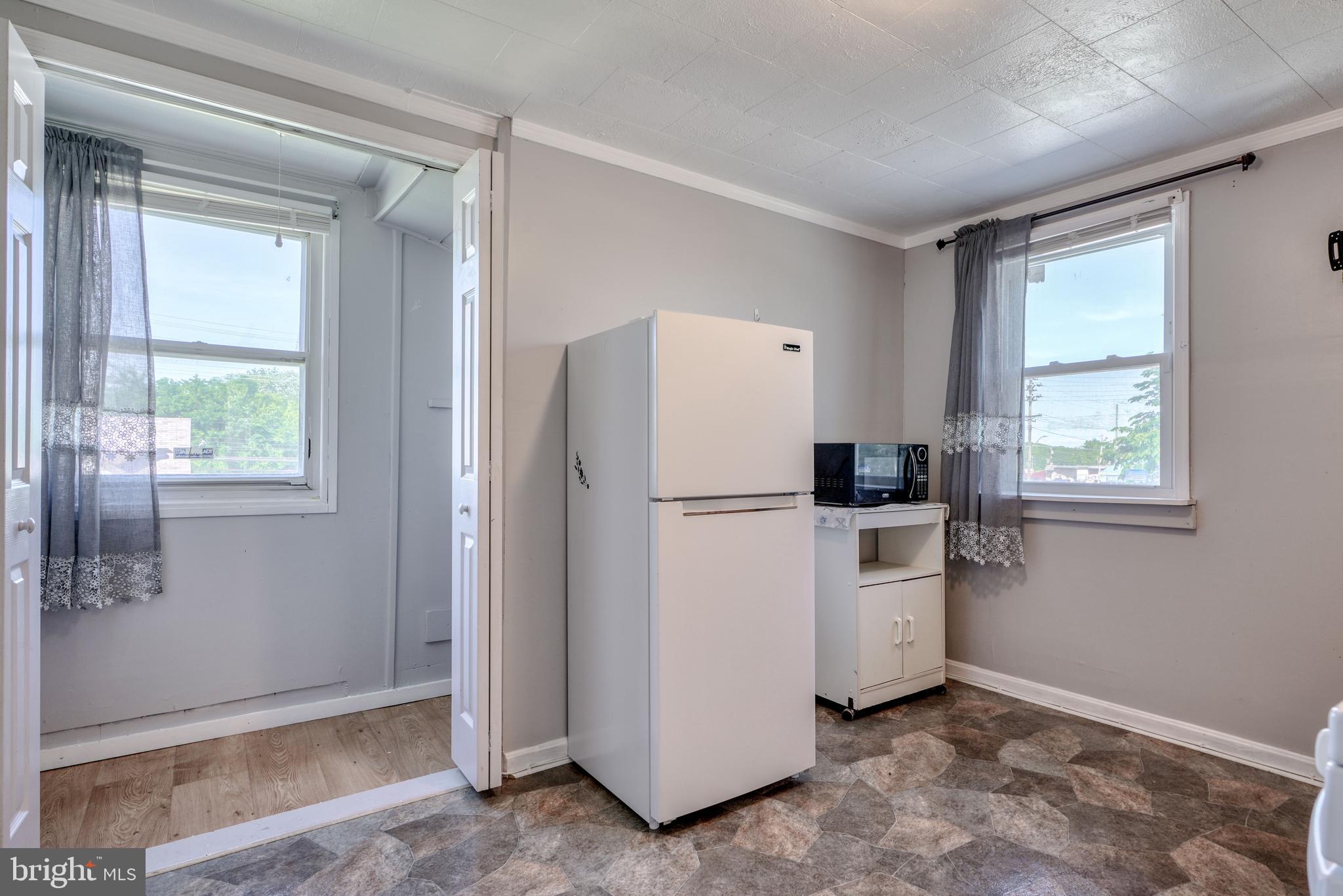 GRAY MANOR - Residential