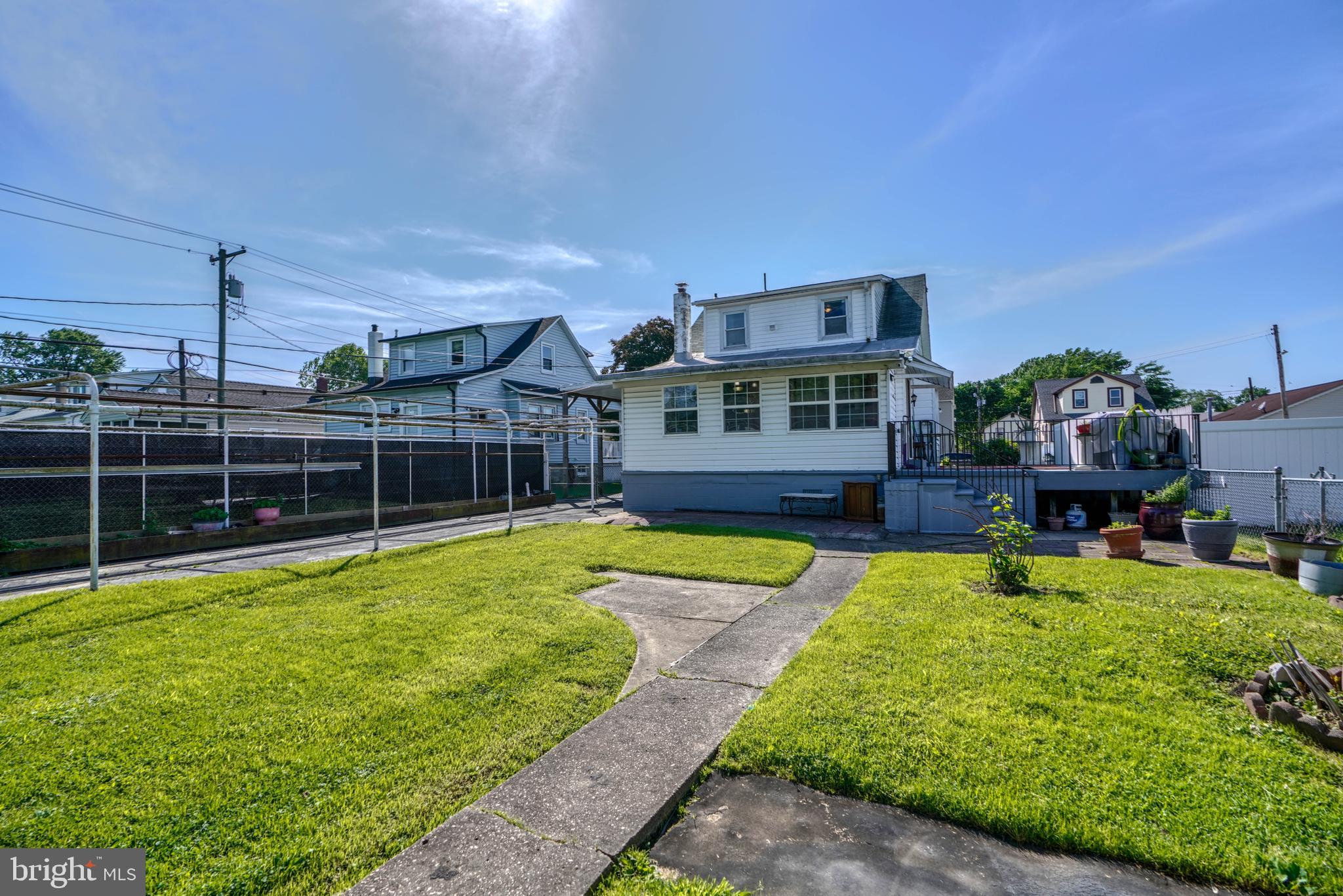 GRAY MANOR - Residential