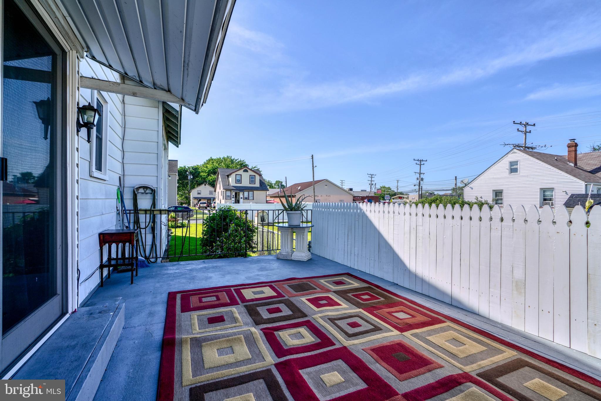 GRAY MANOR - Residential