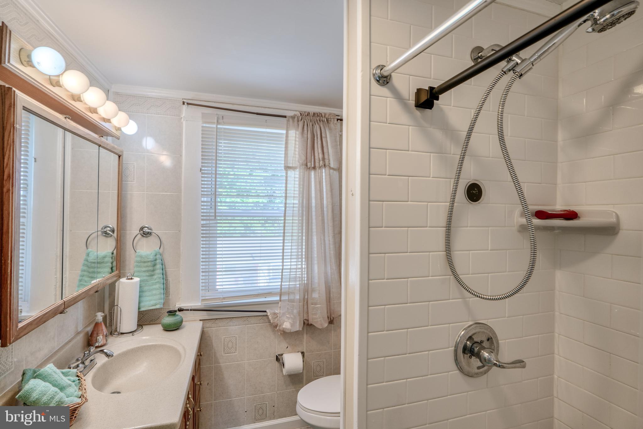 GRAY MANOR - Residential