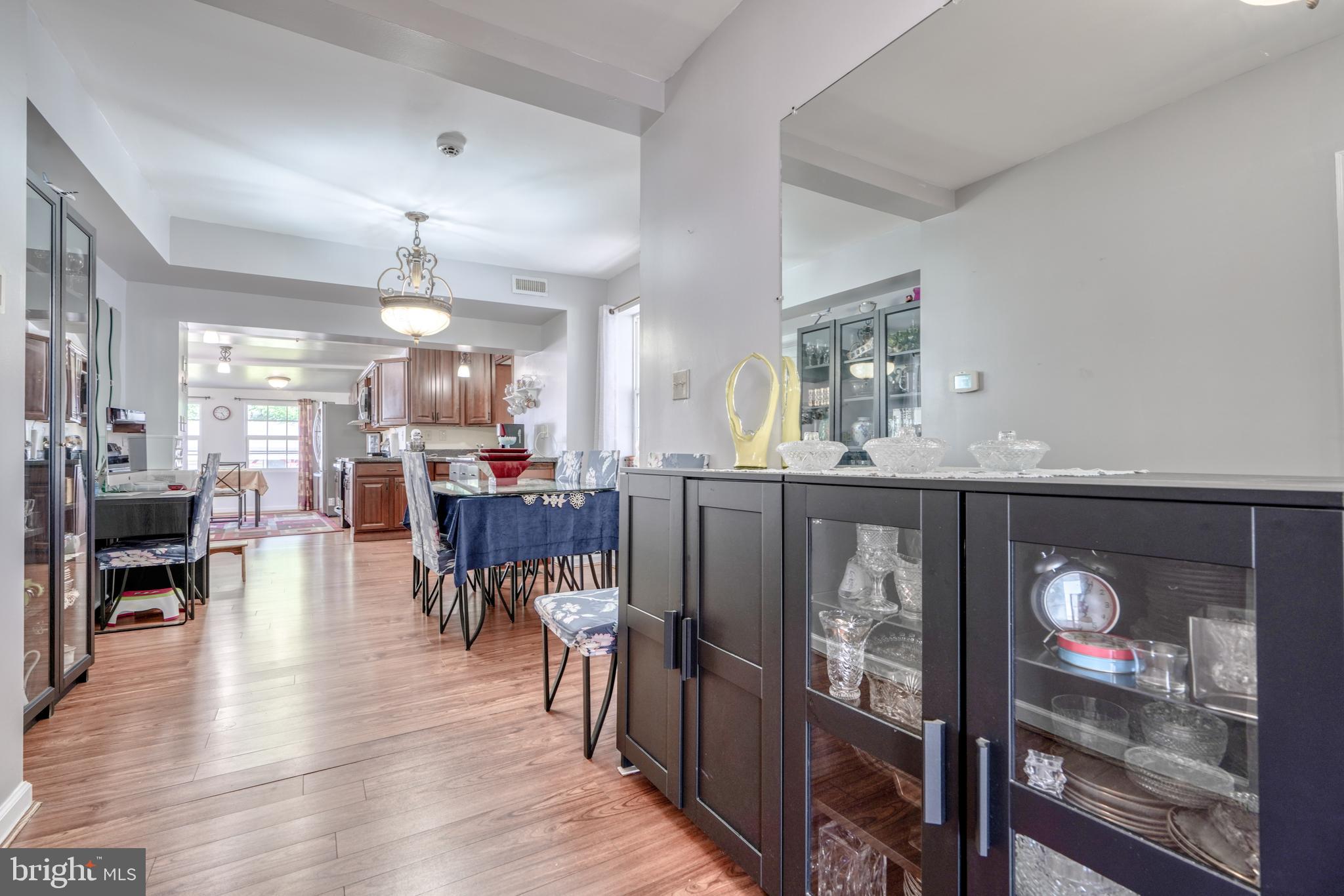 GRAY MANOR - Residential