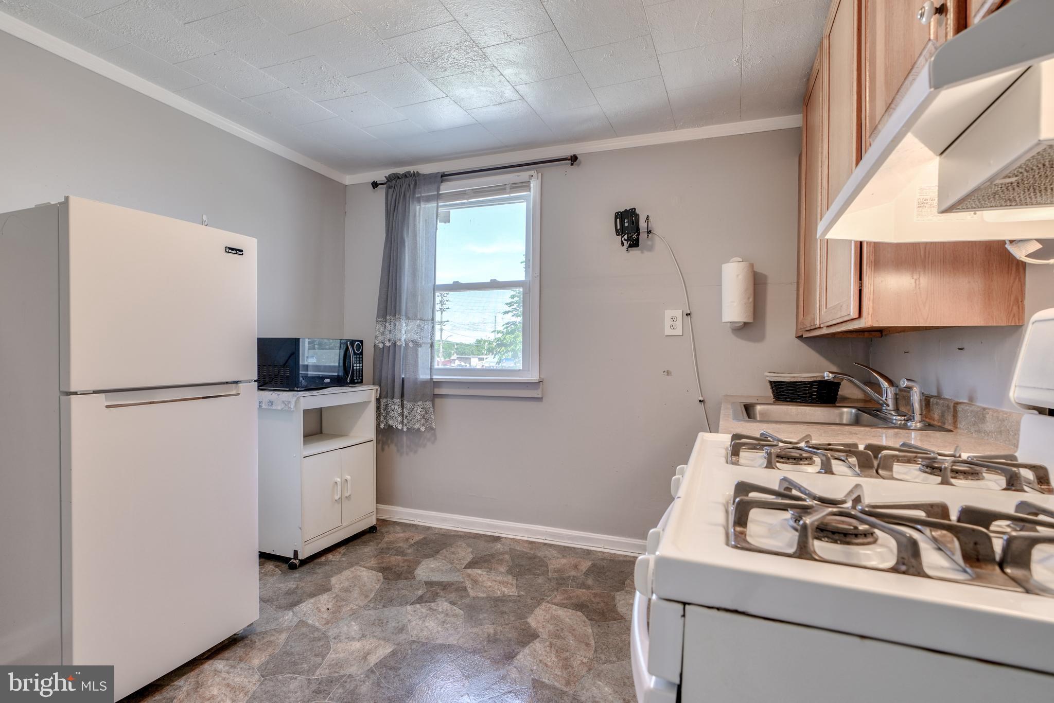 GRAY MANOR - Residential