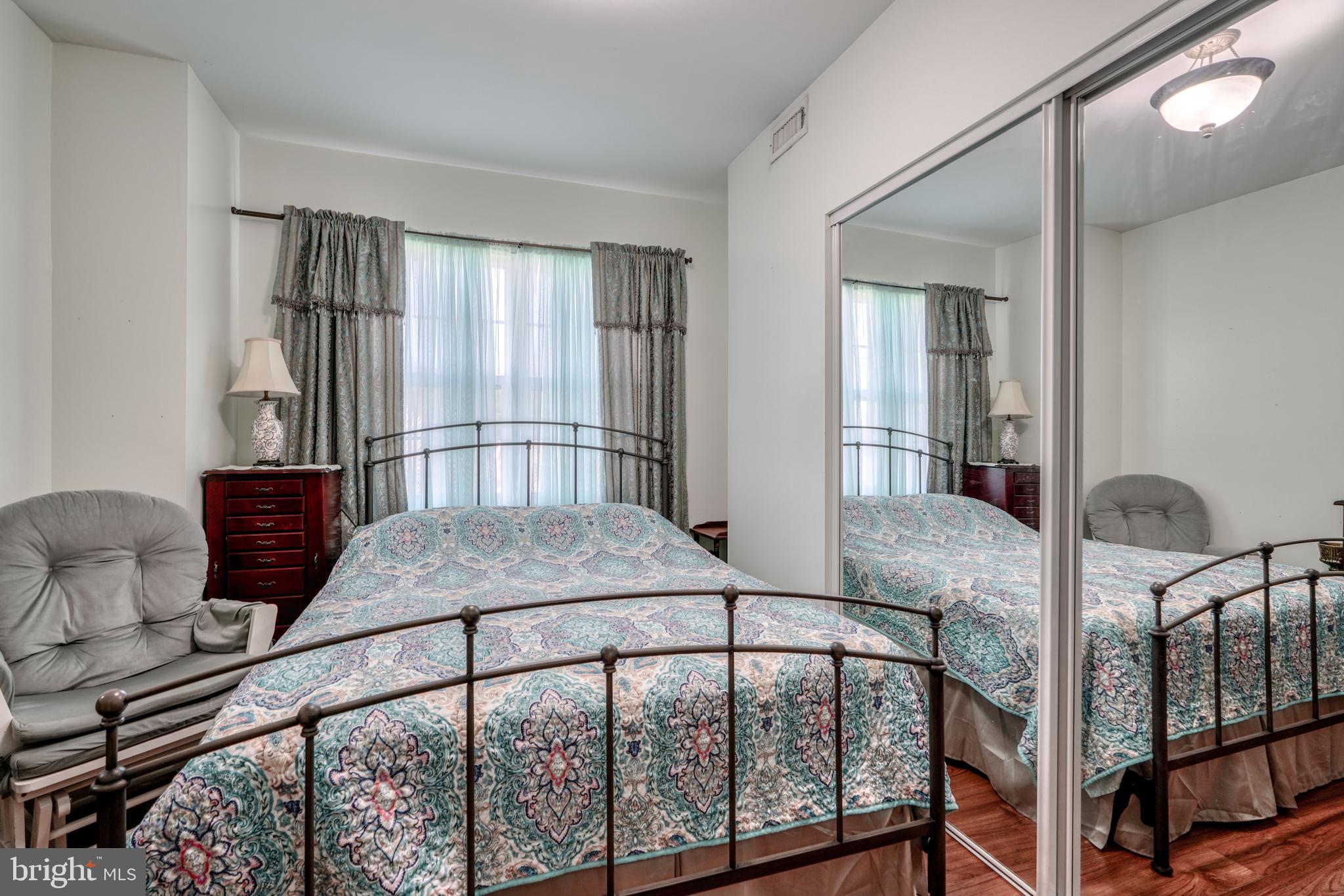 GRAY MANOR - Residential