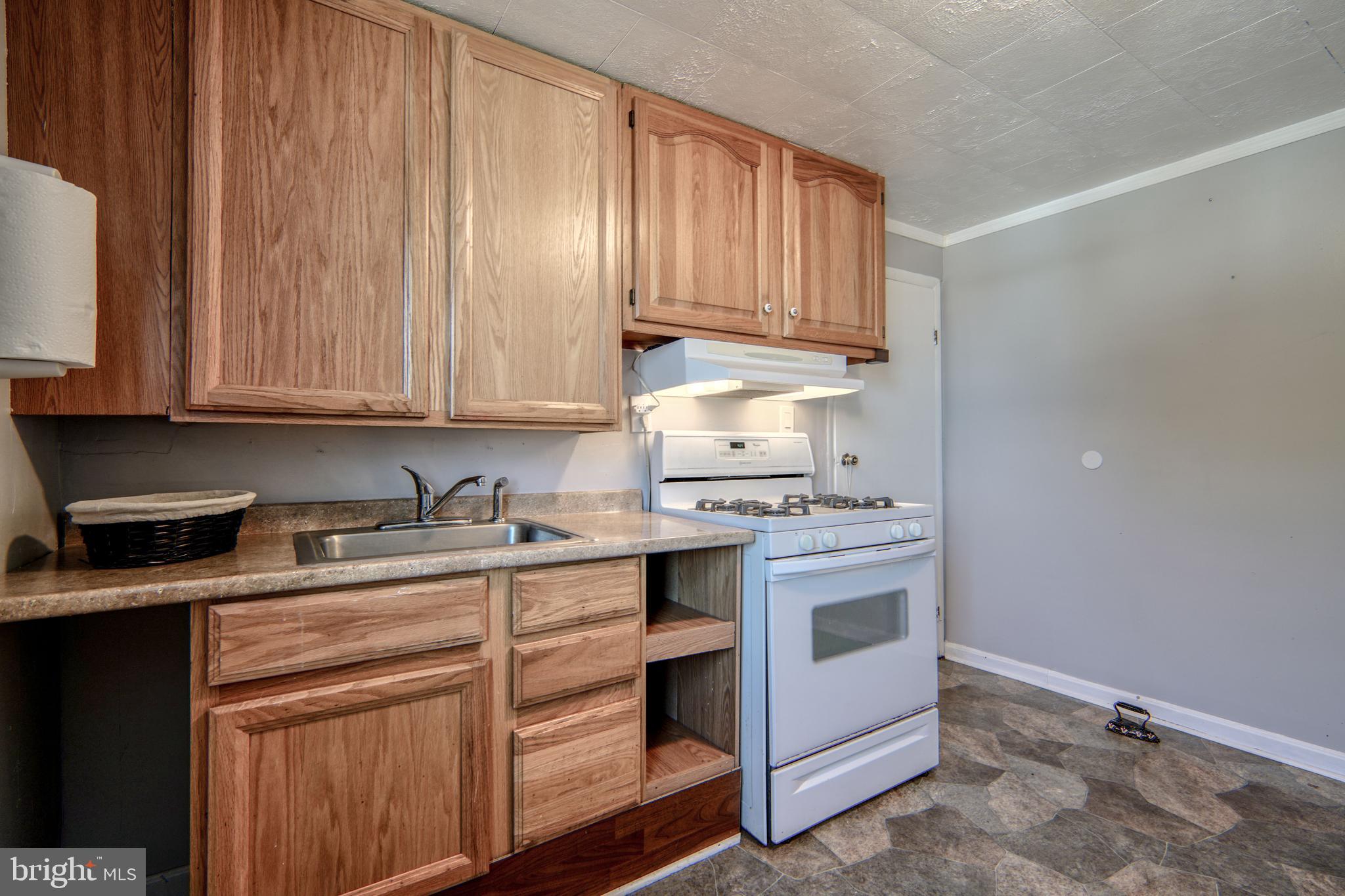 GRAY MANOR - Residential