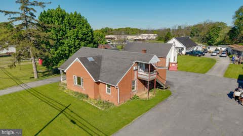 Photo of 5513 Main St, CHAMBERSBURG, PA 17202 (MLS # PAFL2034354)