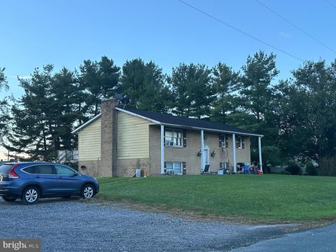 Photo of 5513 Main St, CHAMBERSBURG, PA 17202 (MLS # PAFL2034354)