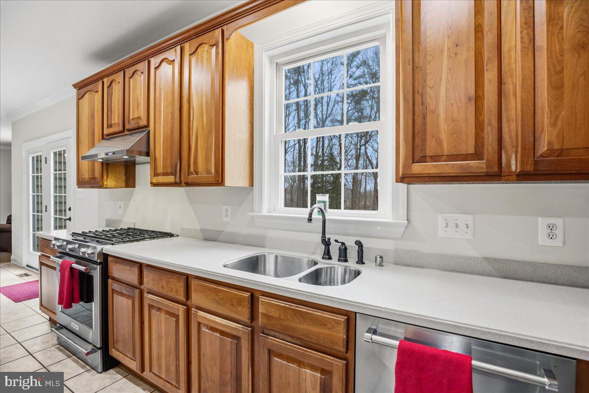 ST LEONARD SHORES - Residential