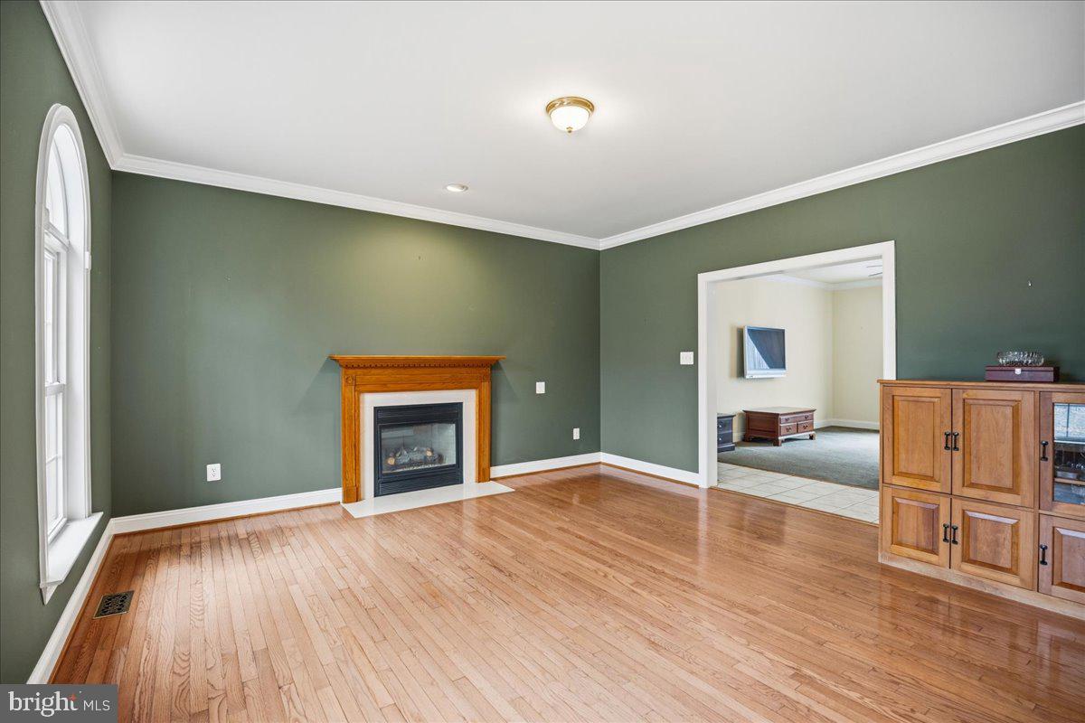ST LEONARD SHORES - Residential