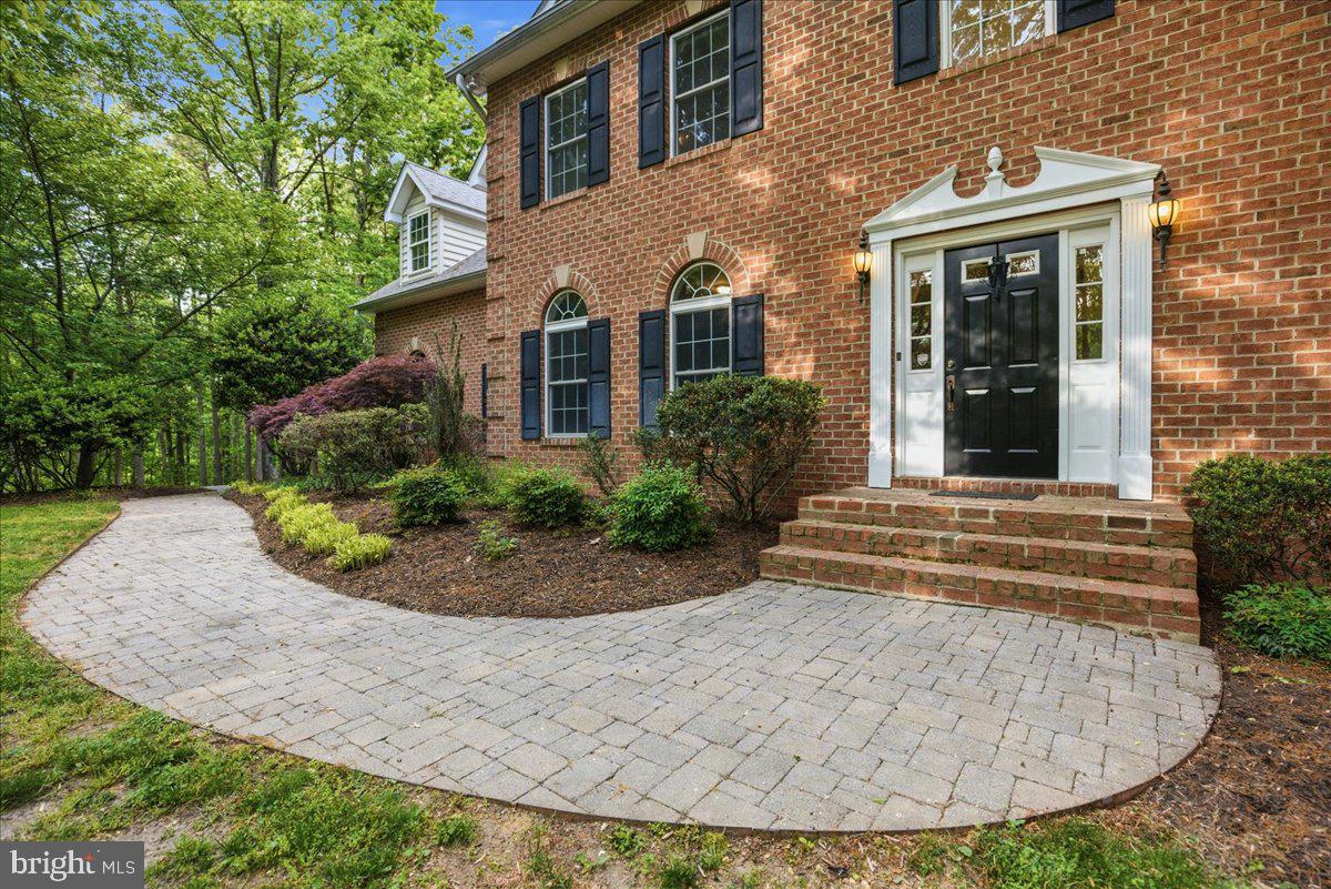 ST LEONARD SHORES - Residential