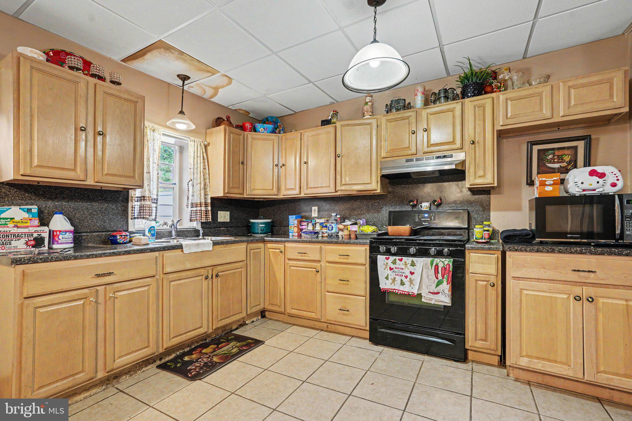 CHAMBERS HILL - Residential