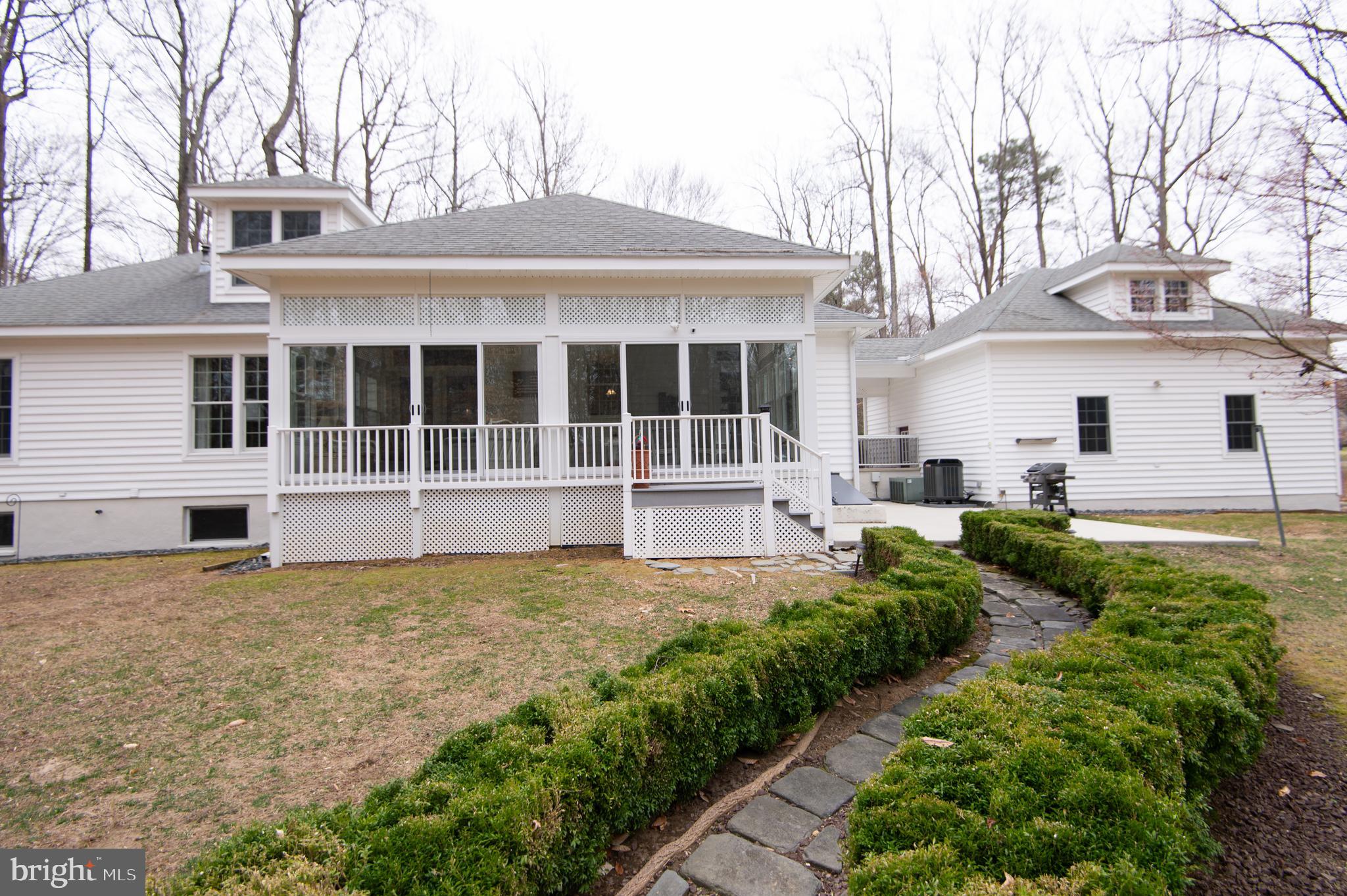 DOGWOOD VIEW - Residential