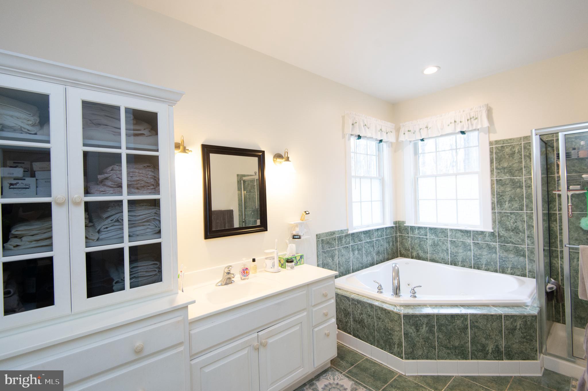 DOGWOOD VIEW - Residential