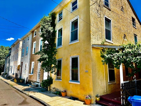 Townhouse For Sale - 420 W Woodlawn Street<br/> PHILADELPHIA, PA 19144