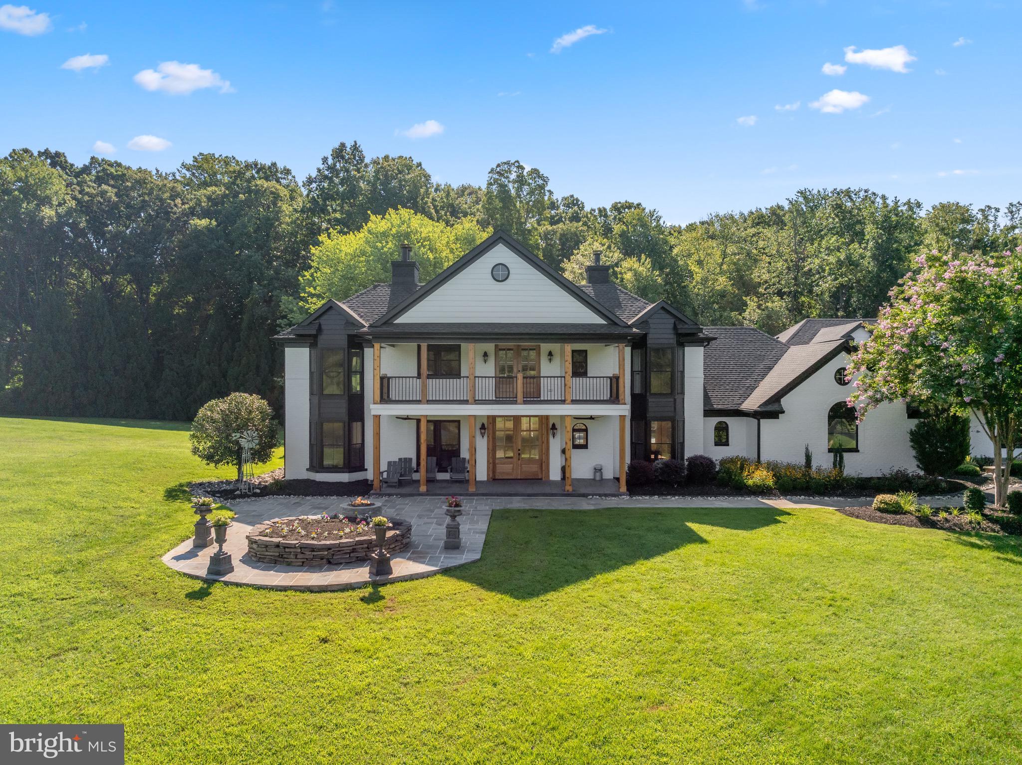 19427 ROLLING HILLS DRIVE